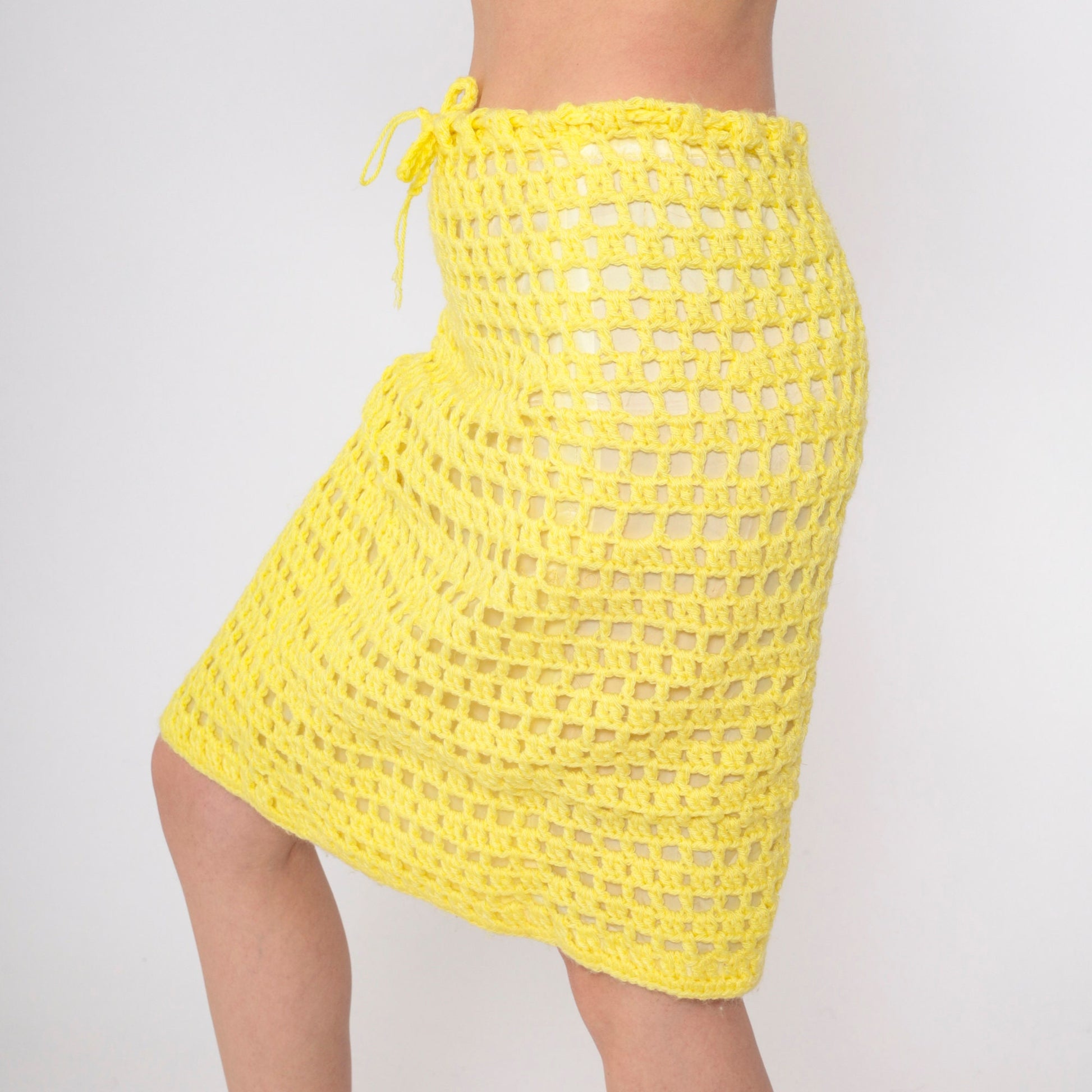 70s Yellow Crochet Midi Skirt High Waisted Open Weave Drawstring Small