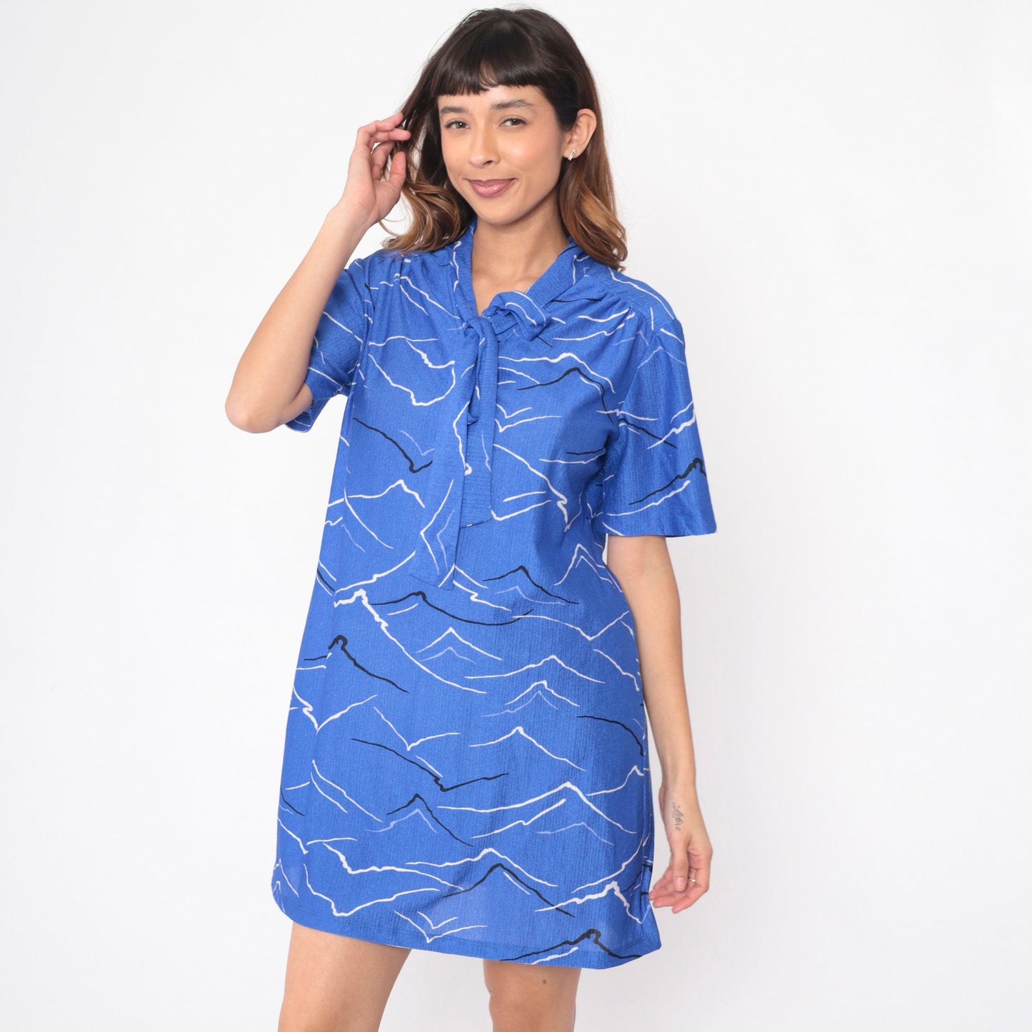 70s Mountain Print Mini Dress Blue Ascot Neck Tie Short Sleeve Large L