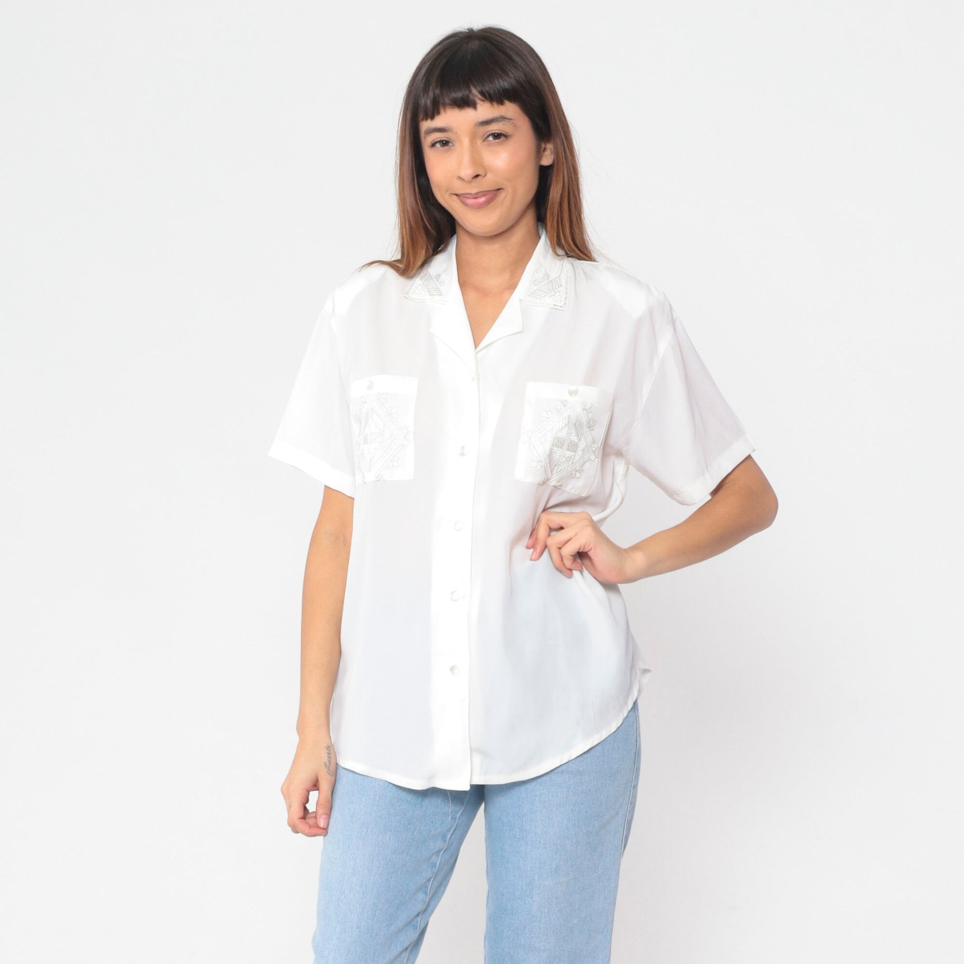 90s White Geometric Embroidered Button-Up Blouse Cutout Collar Short Sleeve Large L