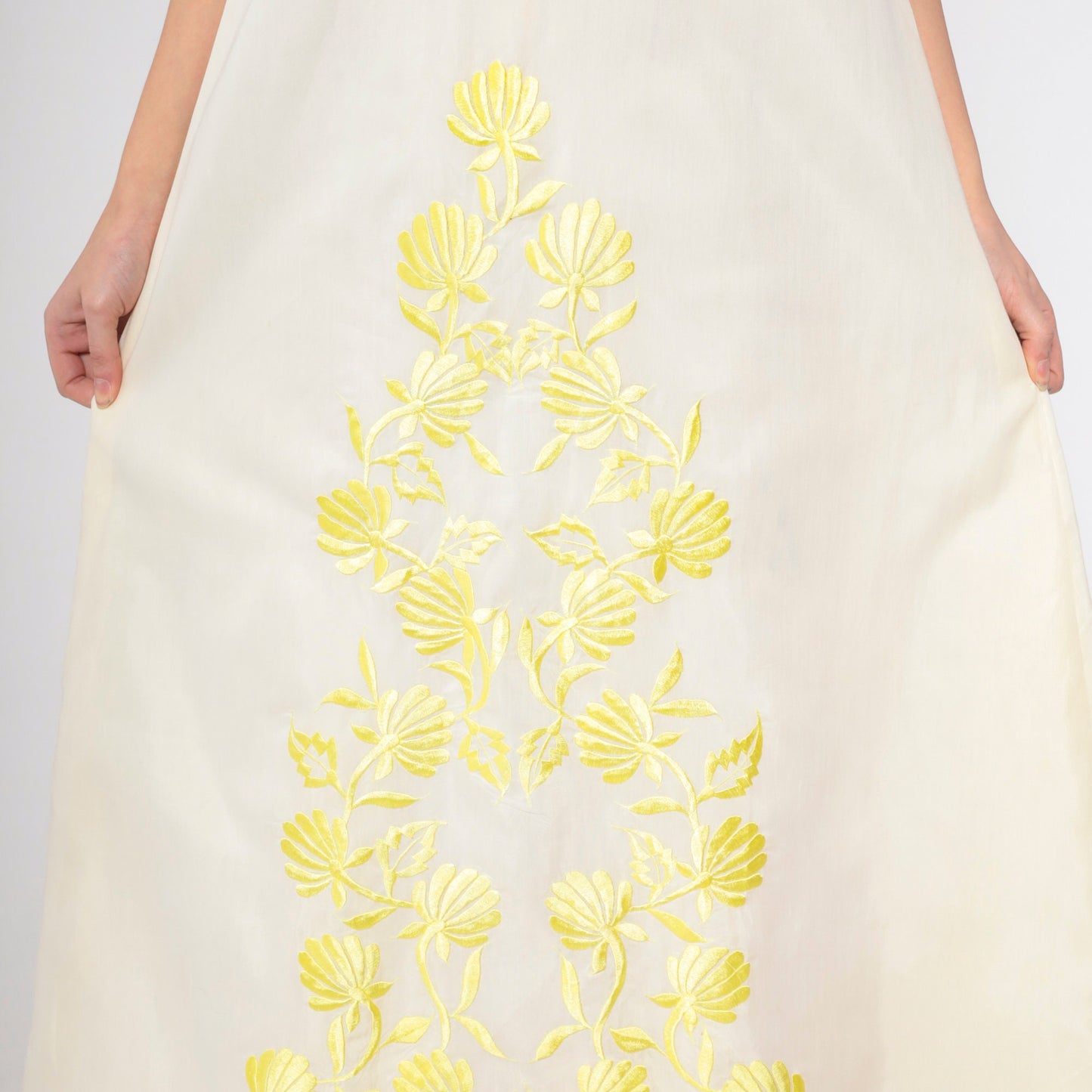 70s Floral Embroidered Maxi Dress Cream Sleeveless High Waist Small
