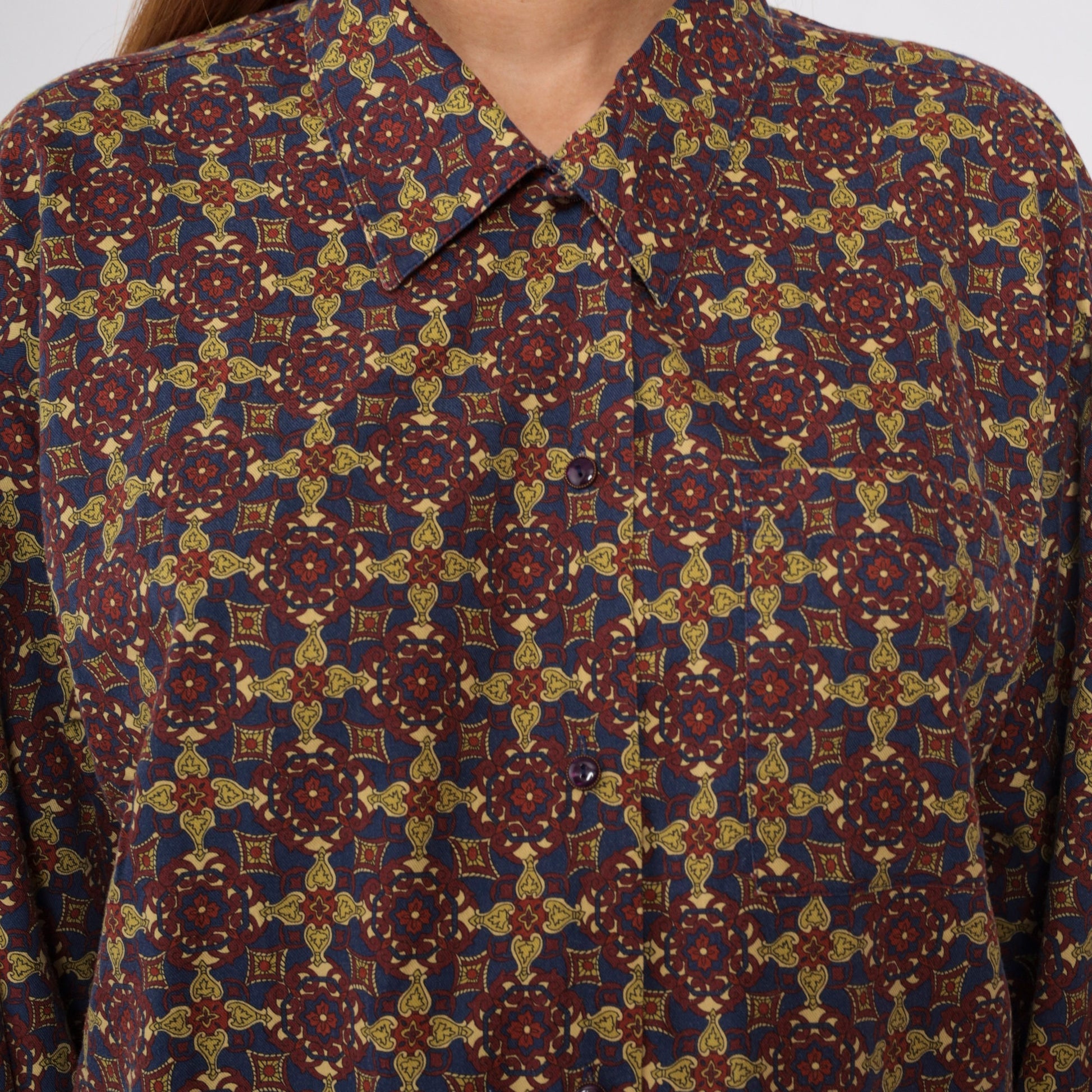 90s Van Heusen Geometric Floral Button-Up Blouse Long Sleeve Collared Shirt Large L