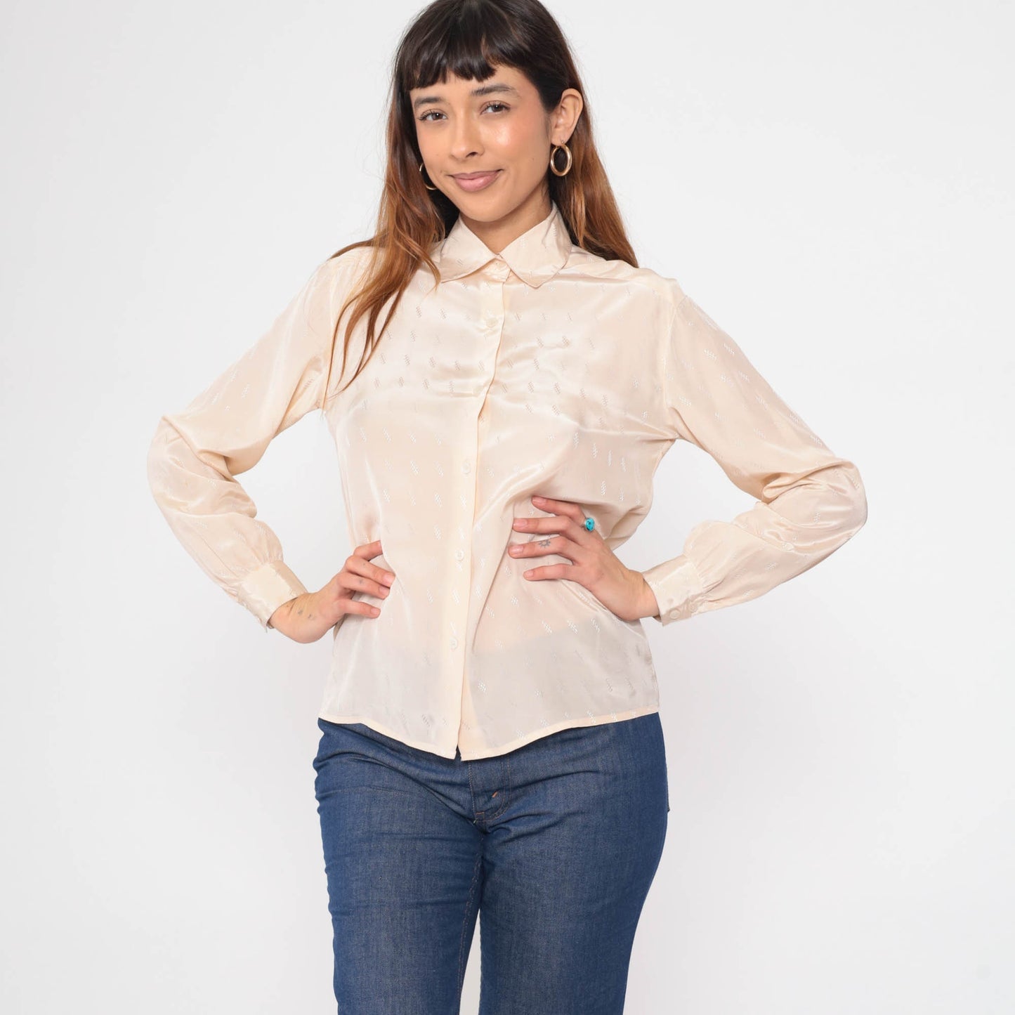 80s Cream Embossed Geometric Button-Up Blouse Long Sleeve Collared Shirt Small
