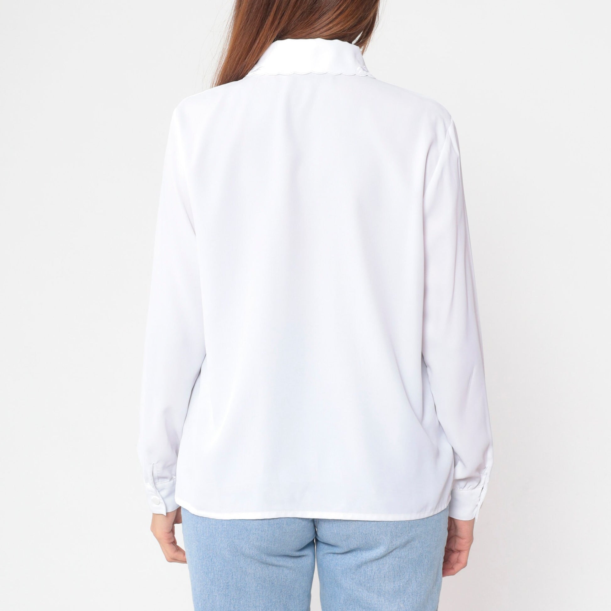 90s Karen Scott White Pleated Blouse Floral Embroidered Cutout Collar Small