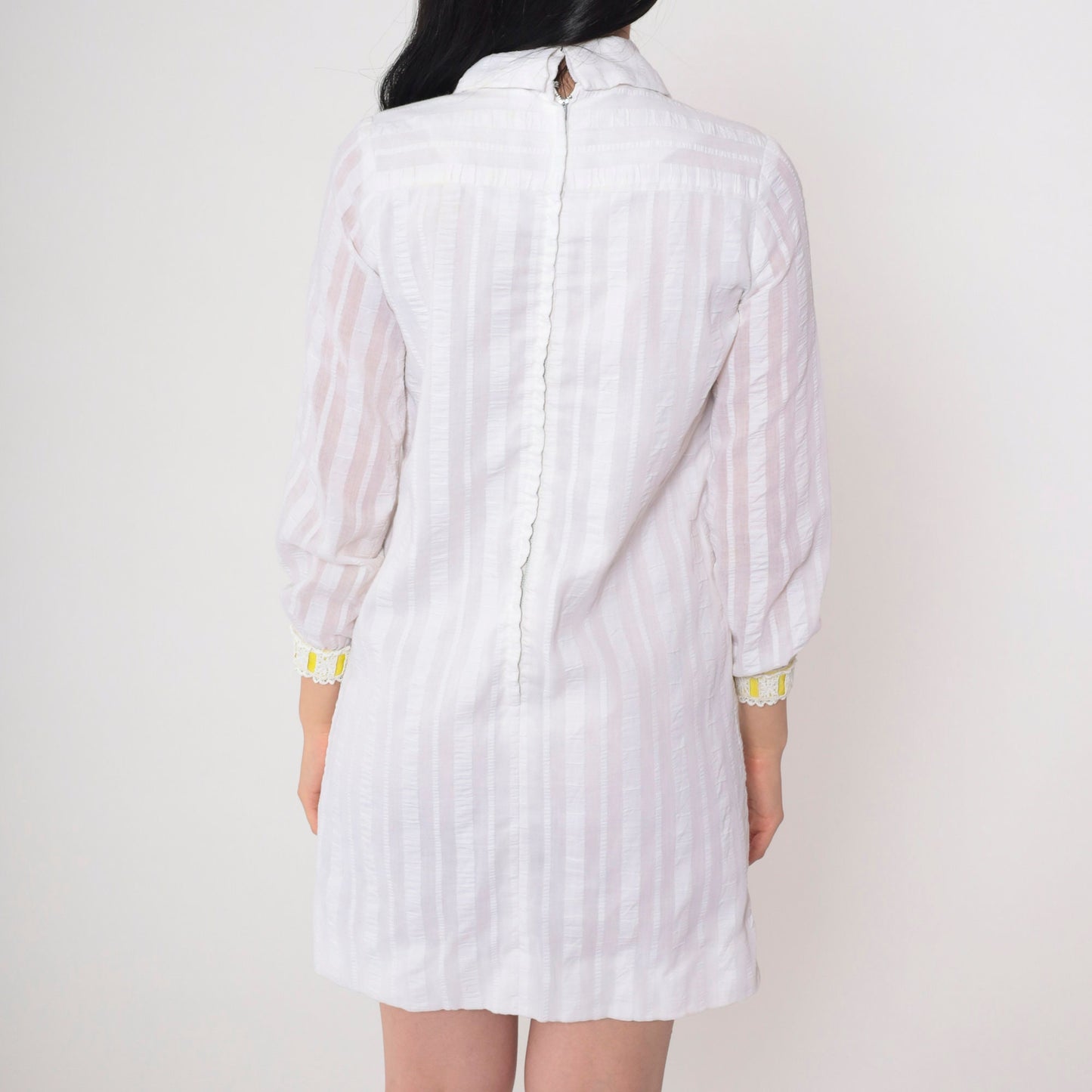 60s Mod Mini Dress White Eyelet Yellow Bow Tie Collar Long Sleeve Small