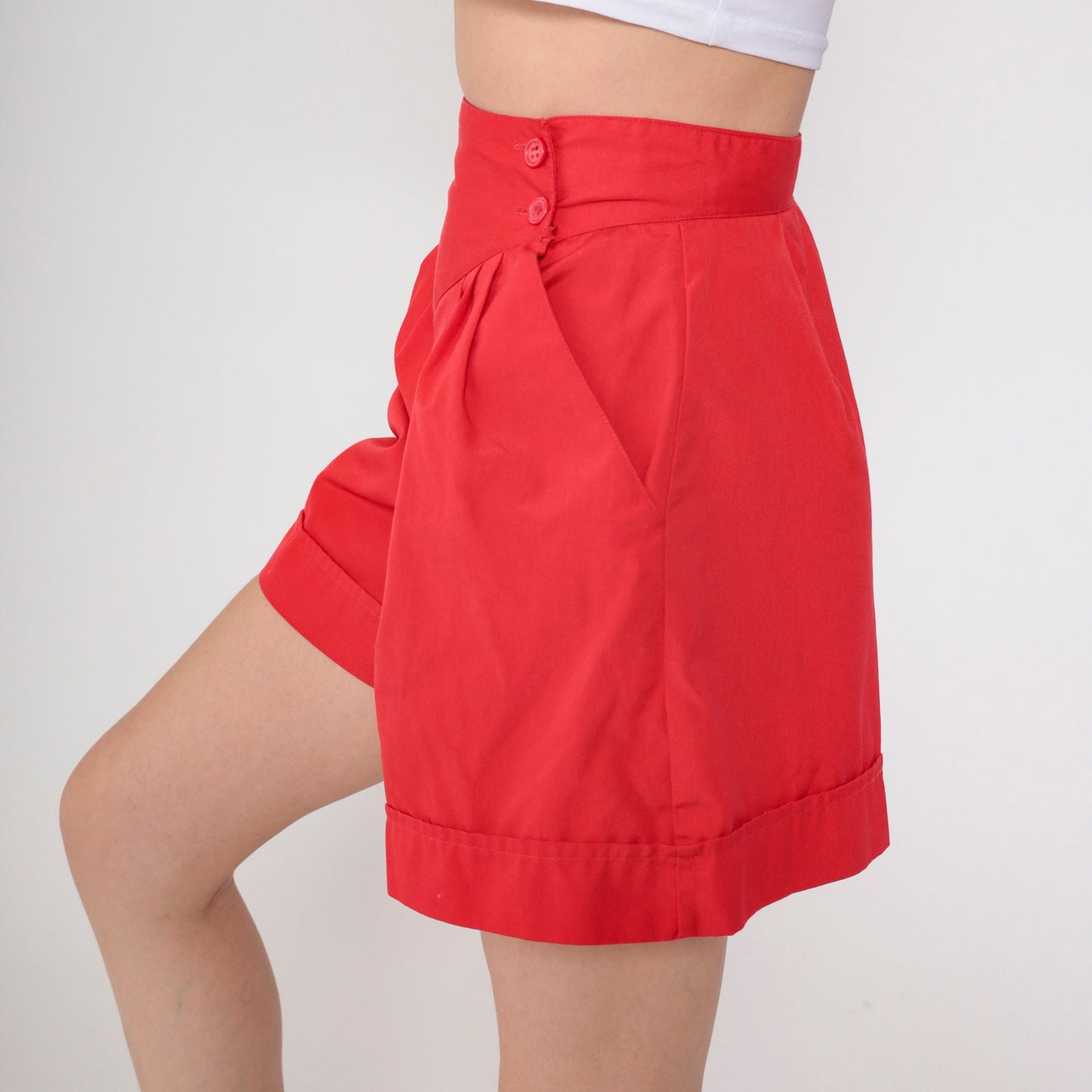 80s Red Pleated High-Waisted Shorts Paper Bag Yoke Button Side Small
