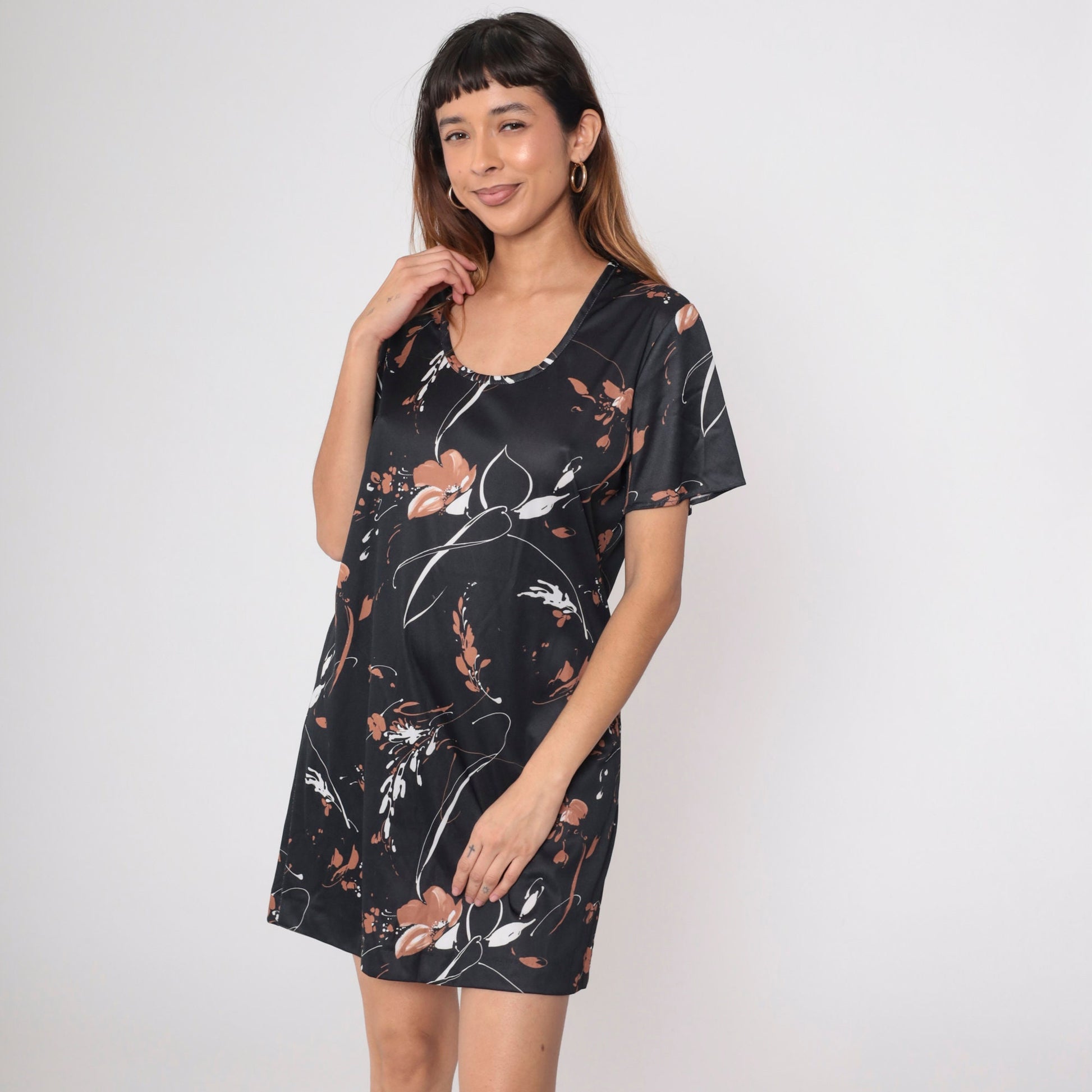 70s Black Floral Abstract Shift Dress Mini Scoop Neck Short Sleeve Medium Large