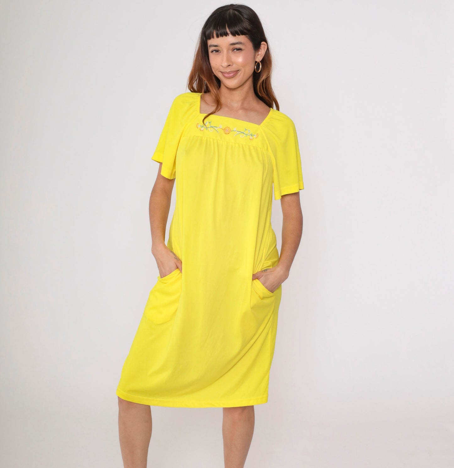 90s Yellow Floral Embroidered Midi Dress Short Sleeve Pockets Small S