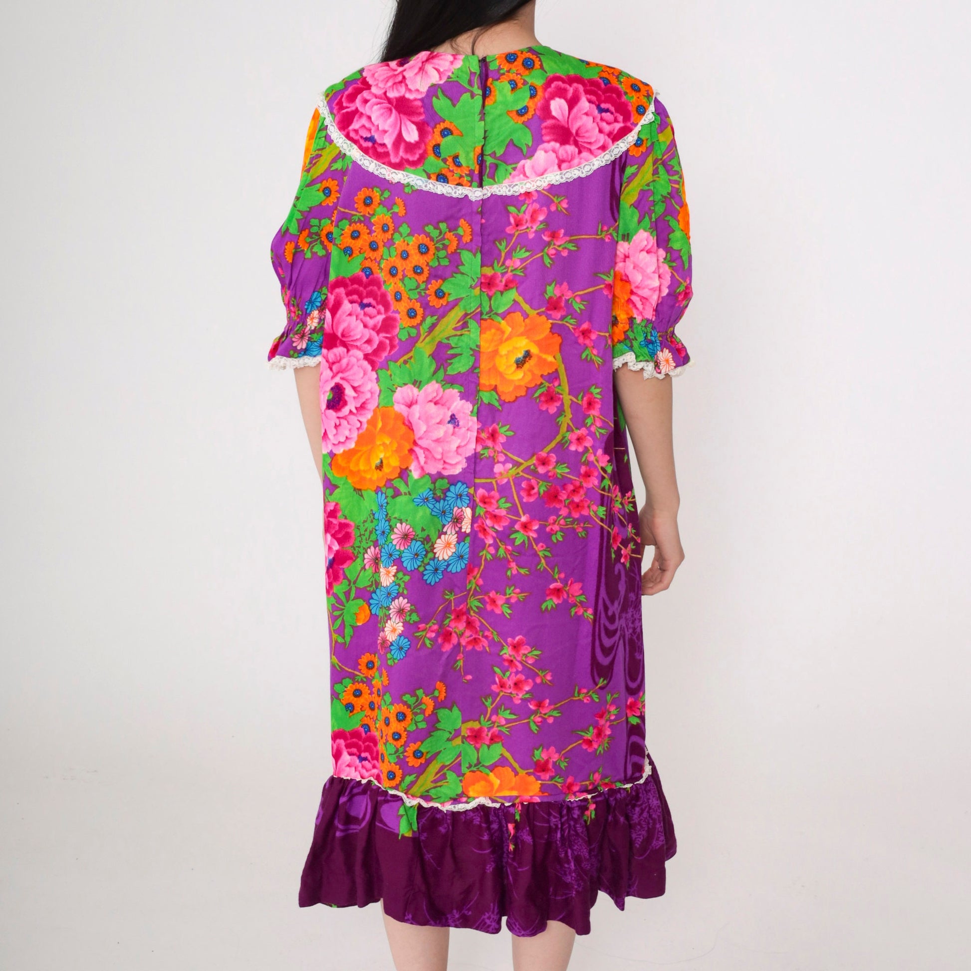 70s Purple Floral Midi Dress Puff Sleeve Tent Cut Lace Bib Large