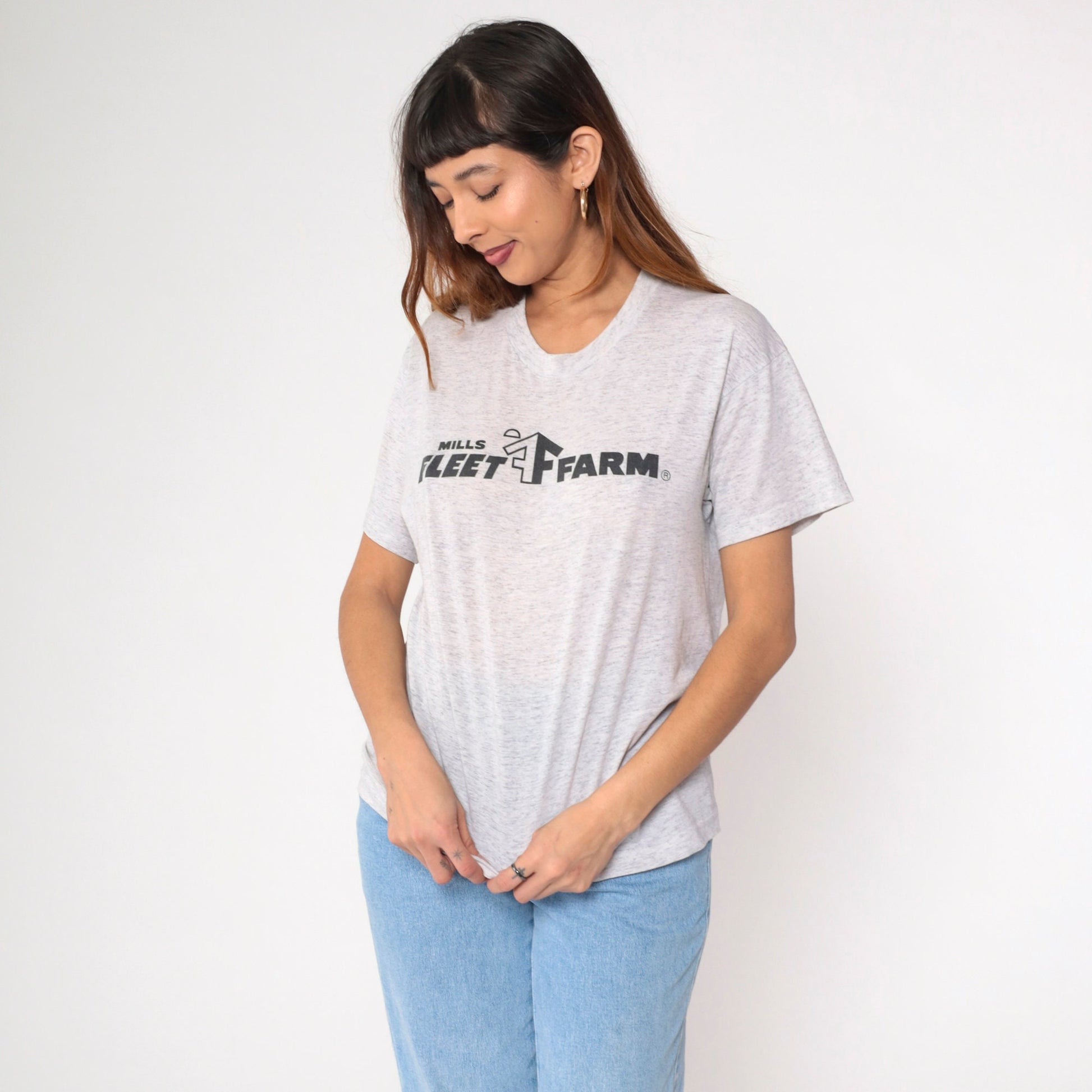 90s Mills Fleet Farm Graphic T-Shirt Heather Grey Single Stitch Medium