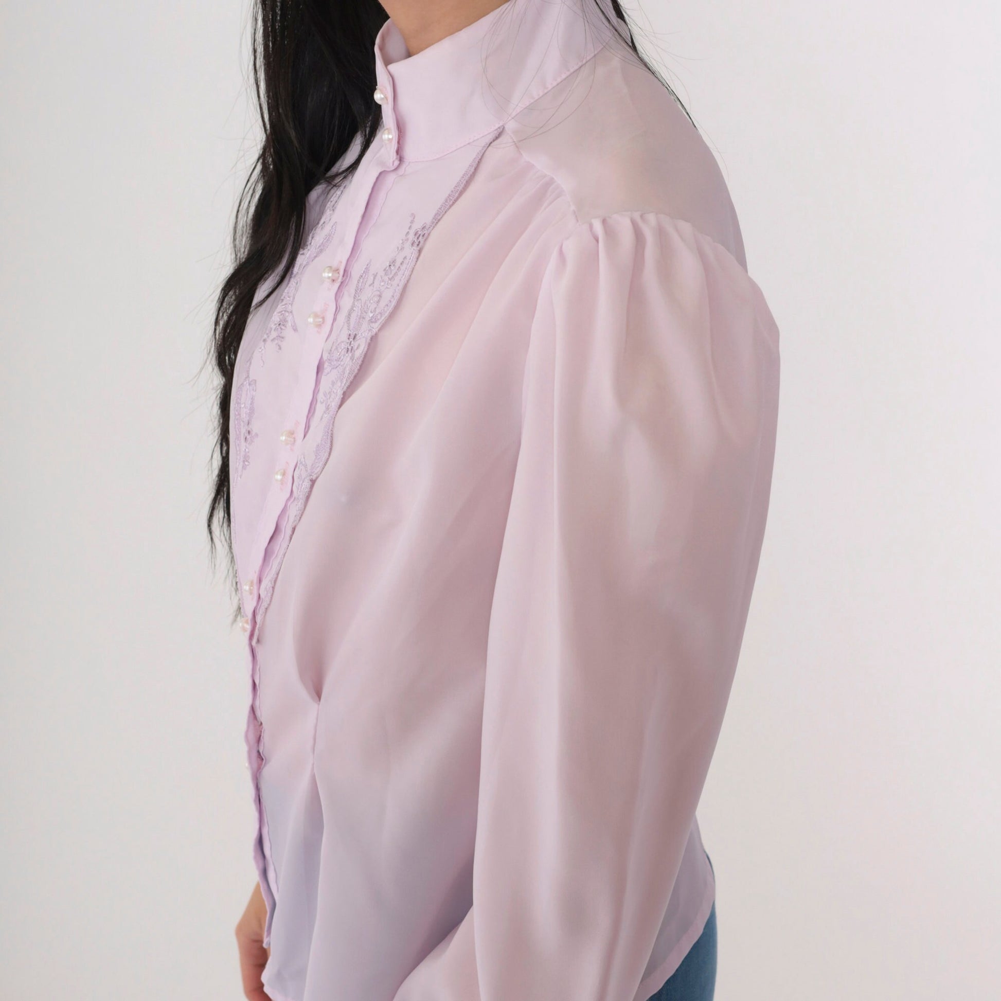 70s Lavender Embroidered Blouse Floral Cutwork Puff Sleeve Button Up Small