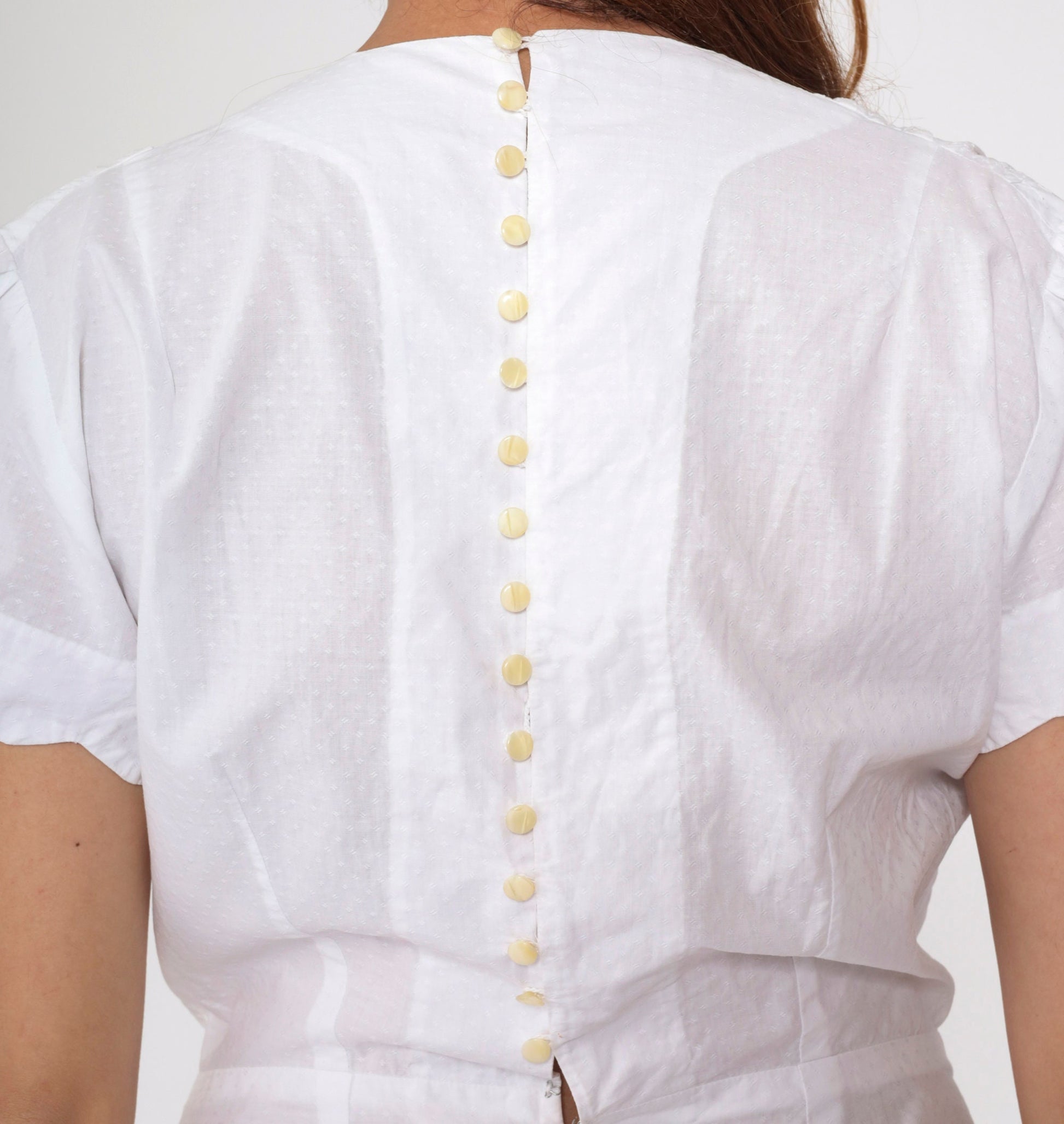 1940s White Cotton Midi Dress Puff Sleeve Scalloped Button Back Medium
