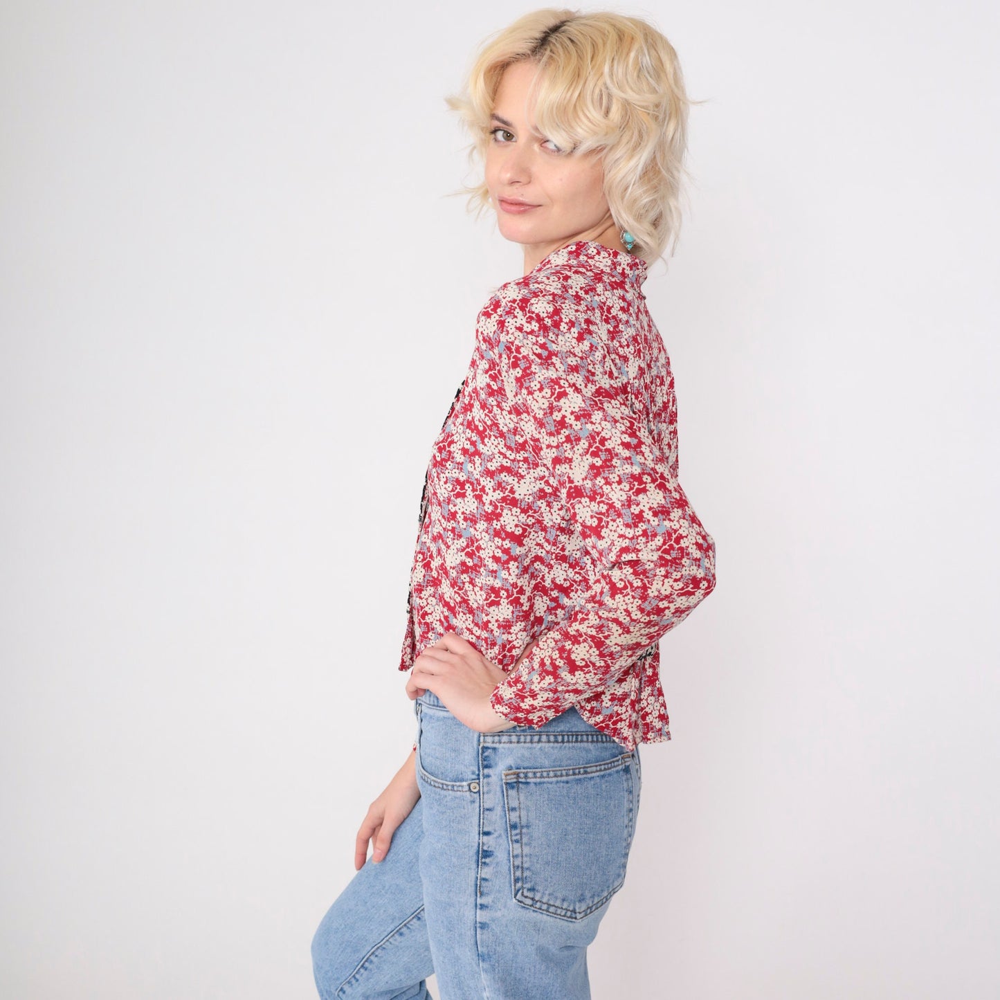 90s Red Floral Cherry Blossom Button-Up Blouse Long Sleeve Collared Small