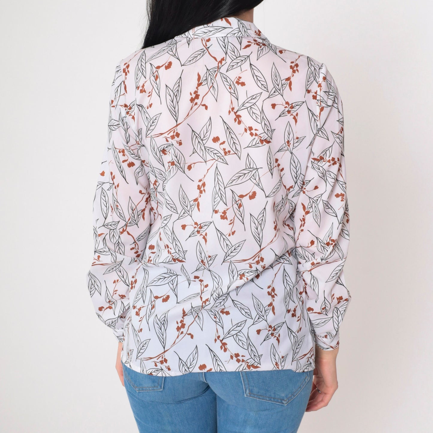 80s Tanjay Leaf Floral Print Button-Up Blouse White Long Sleeve Medium