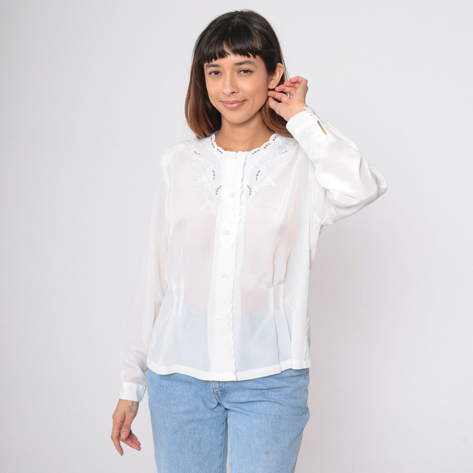 90s White Cutwork Blouse Embroidered Leaf Button Up Long Sleeve Medium
