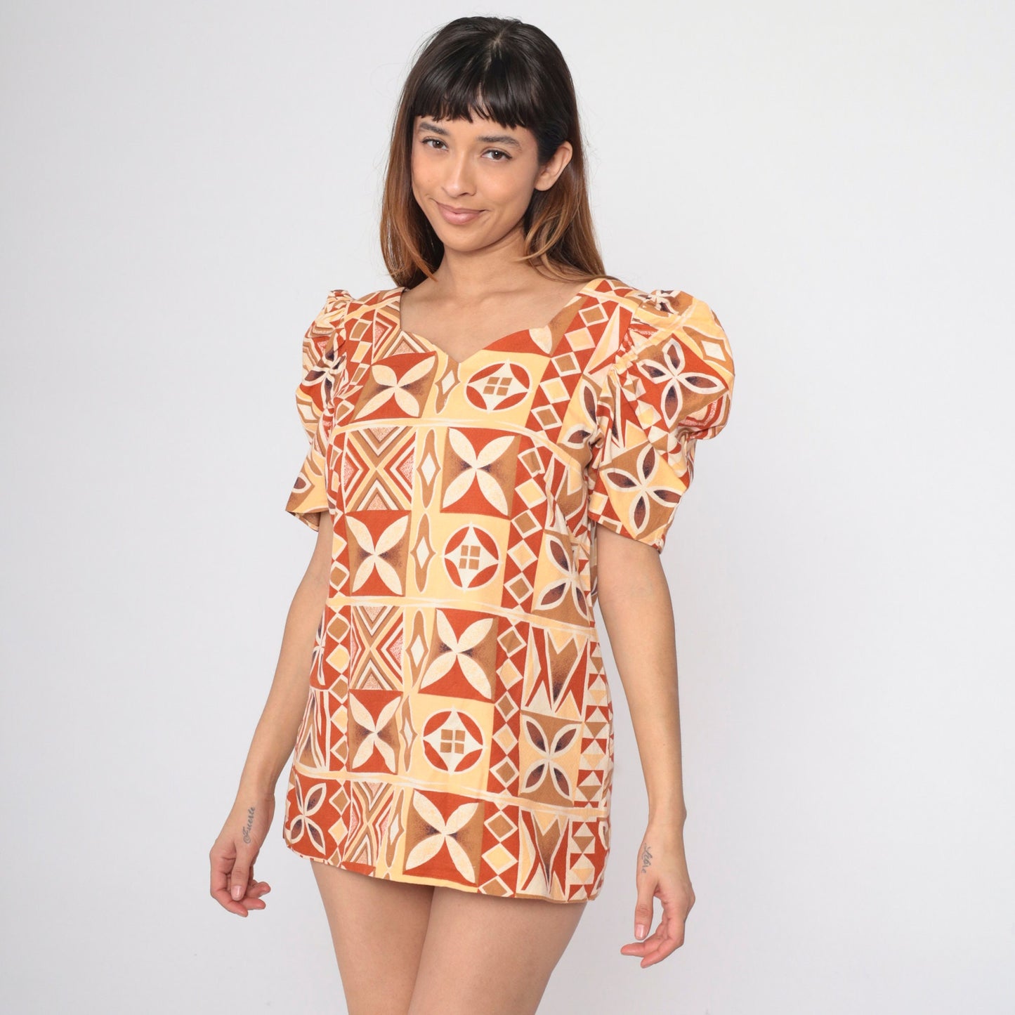 70s Geometric Puff Sleeve Blouse Burnt Orange Yellow Sweetheart Neckline Small