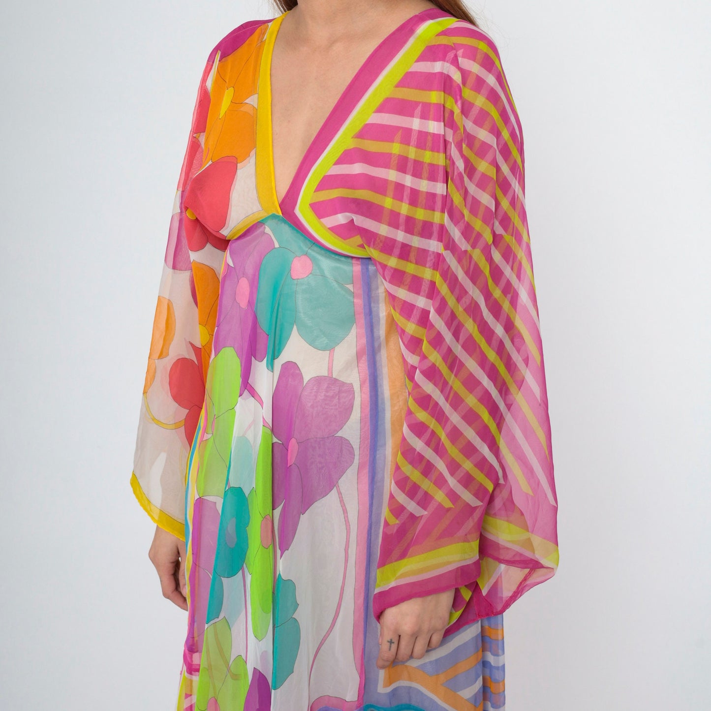70s La Vetta Beverly Hills Floral Maxi Dress Deep V Empire Waist Kimono Sleeve Small