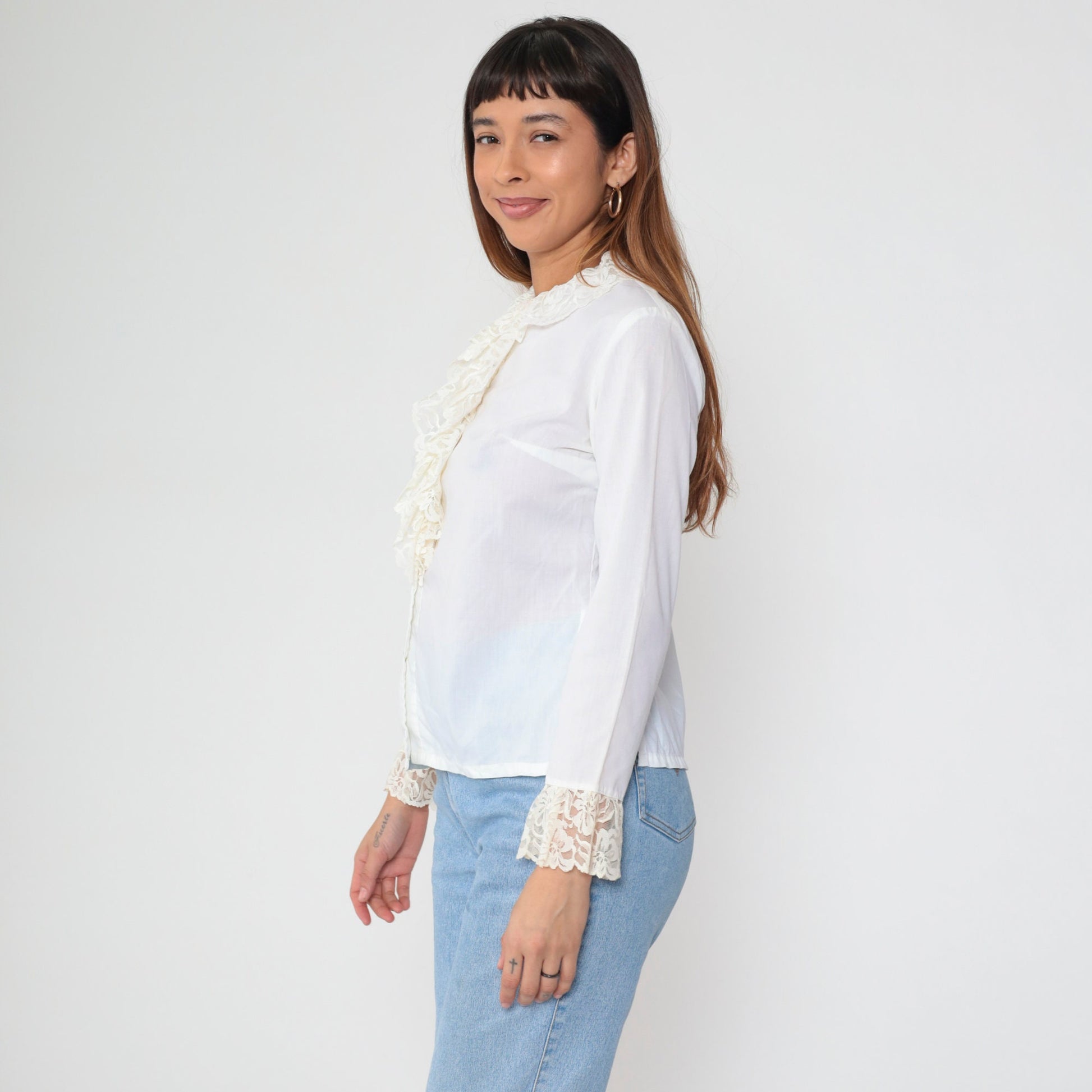 70s White Lace Ruffled Blouse Button-Up Long Sleeve Tuxedo Shirt Medium