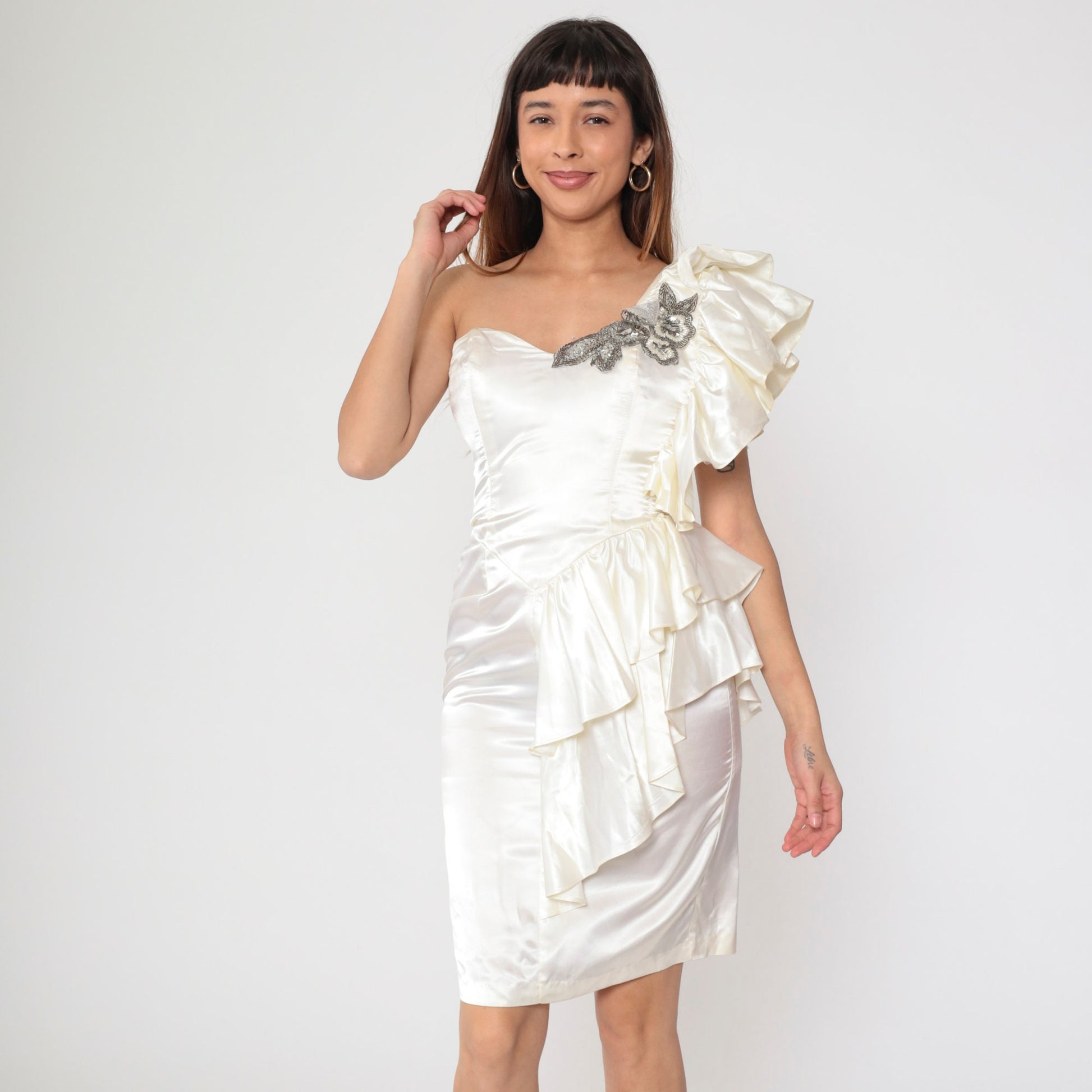 80s White Satin Beaded One-Shoulder Prom Dress Sweetheart Neckline Small S