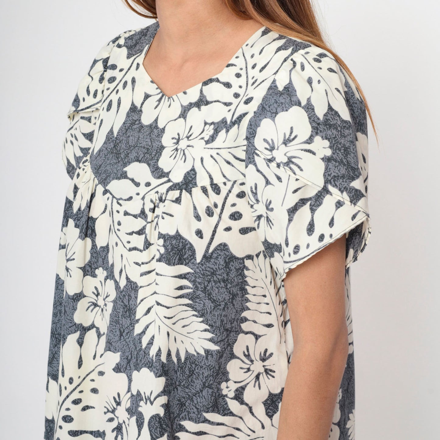 80s Hawaiian Floral Grey Midi Tent Dress Hibiscus Print Medium