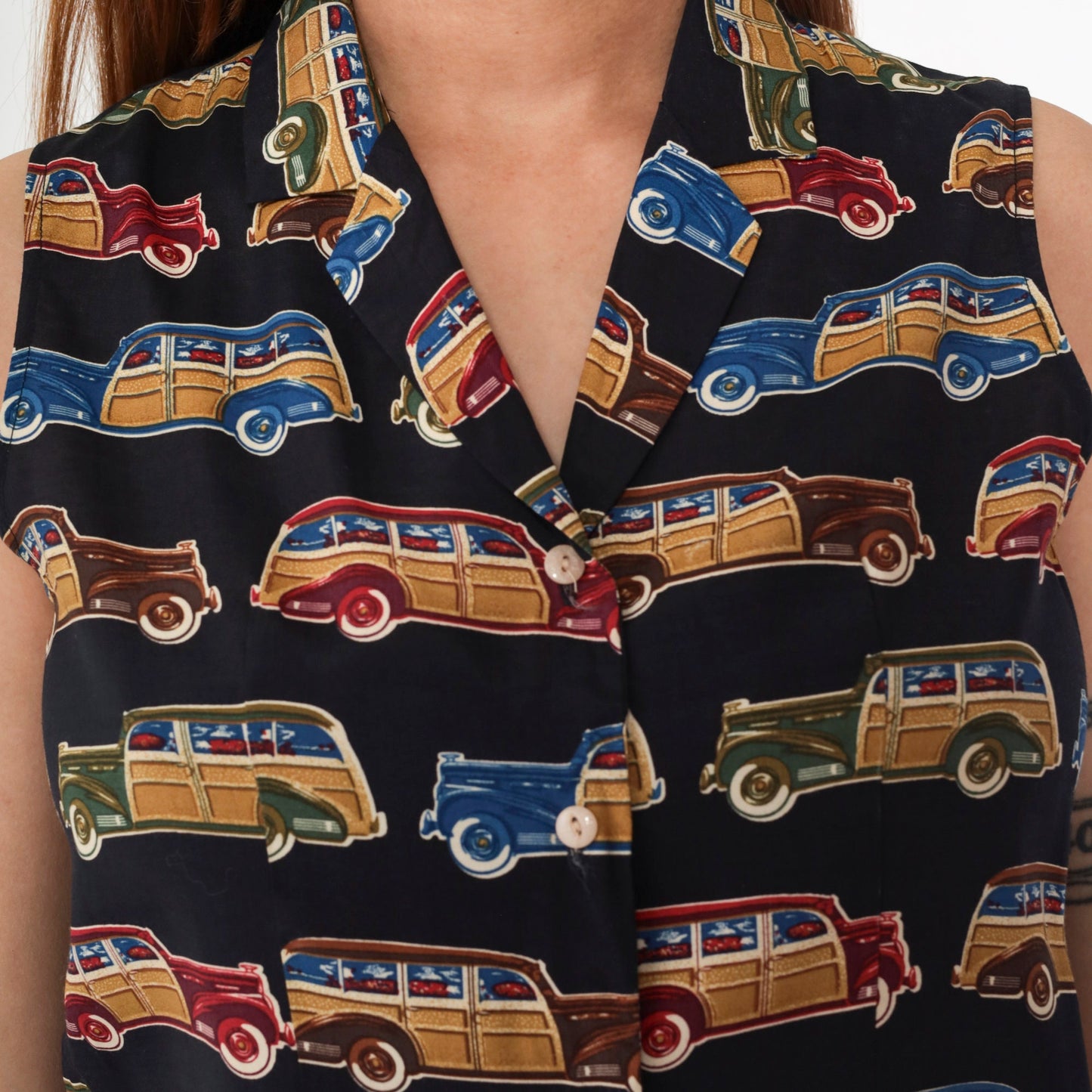 90s Classic Car Print Sleeveless Button-Up Blouse White Collar Small