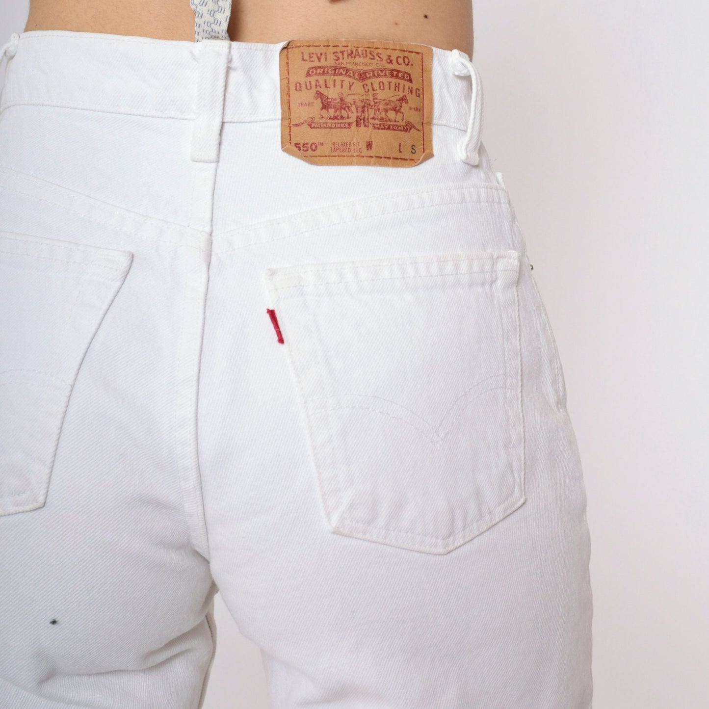 90s Levi's 550 White Denim High Rise Jeans Petite 6