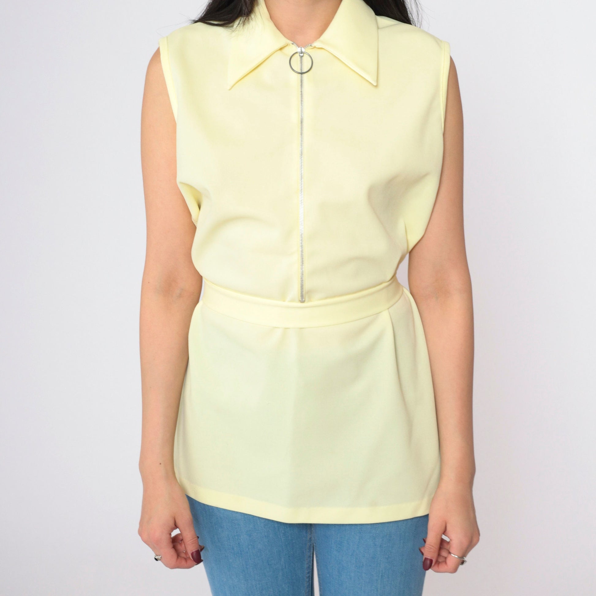 70s Yellow Sleeveless Zip-Up Blouse Pointed Collar Belted Waist Medium