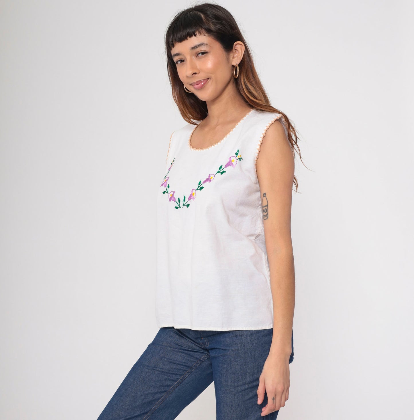90s White Floral Embroidered Tank Top Scoop Neck Sleeveless Medium