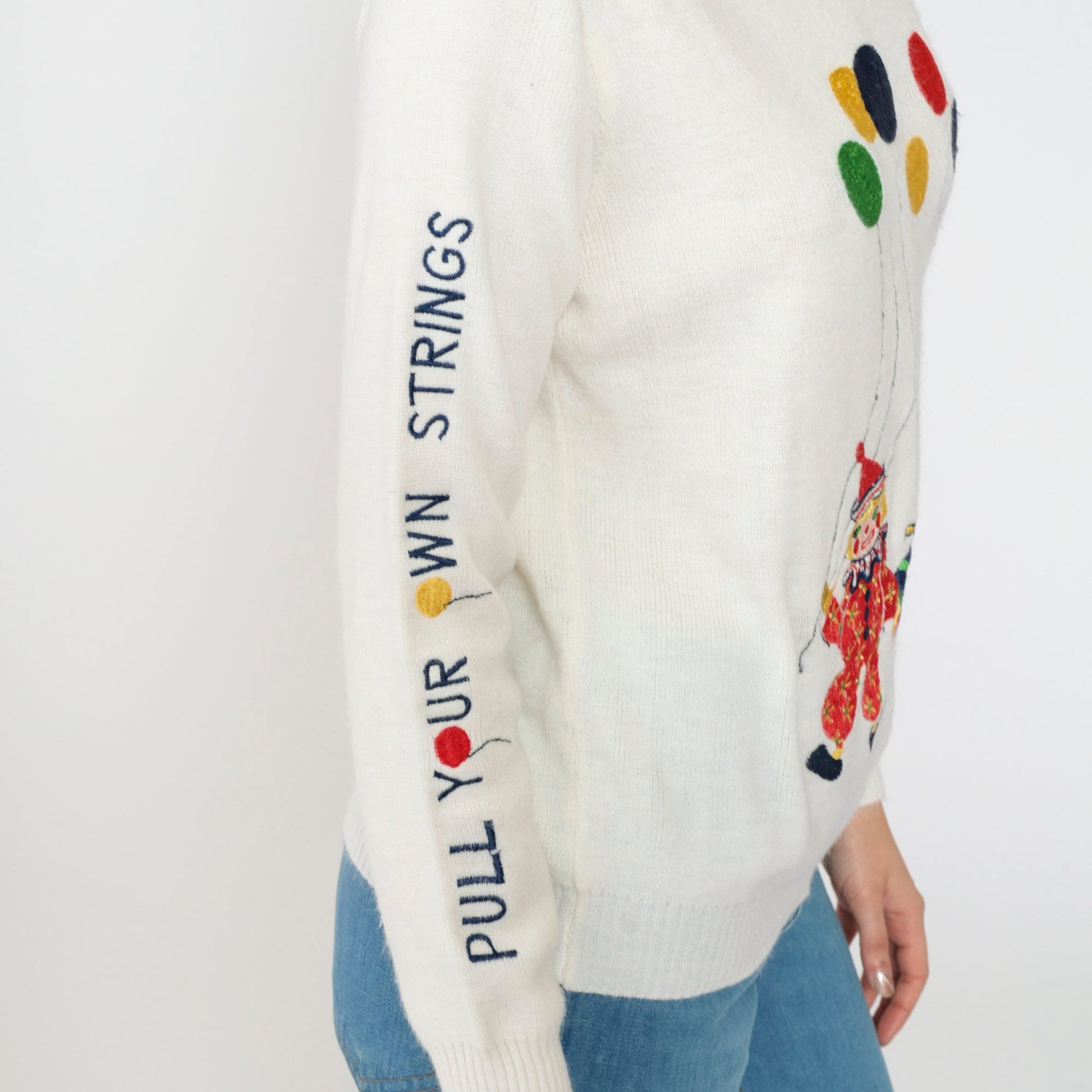 70s Clown Embroidered Sweater White Boatneck Pullover Novelty Small S