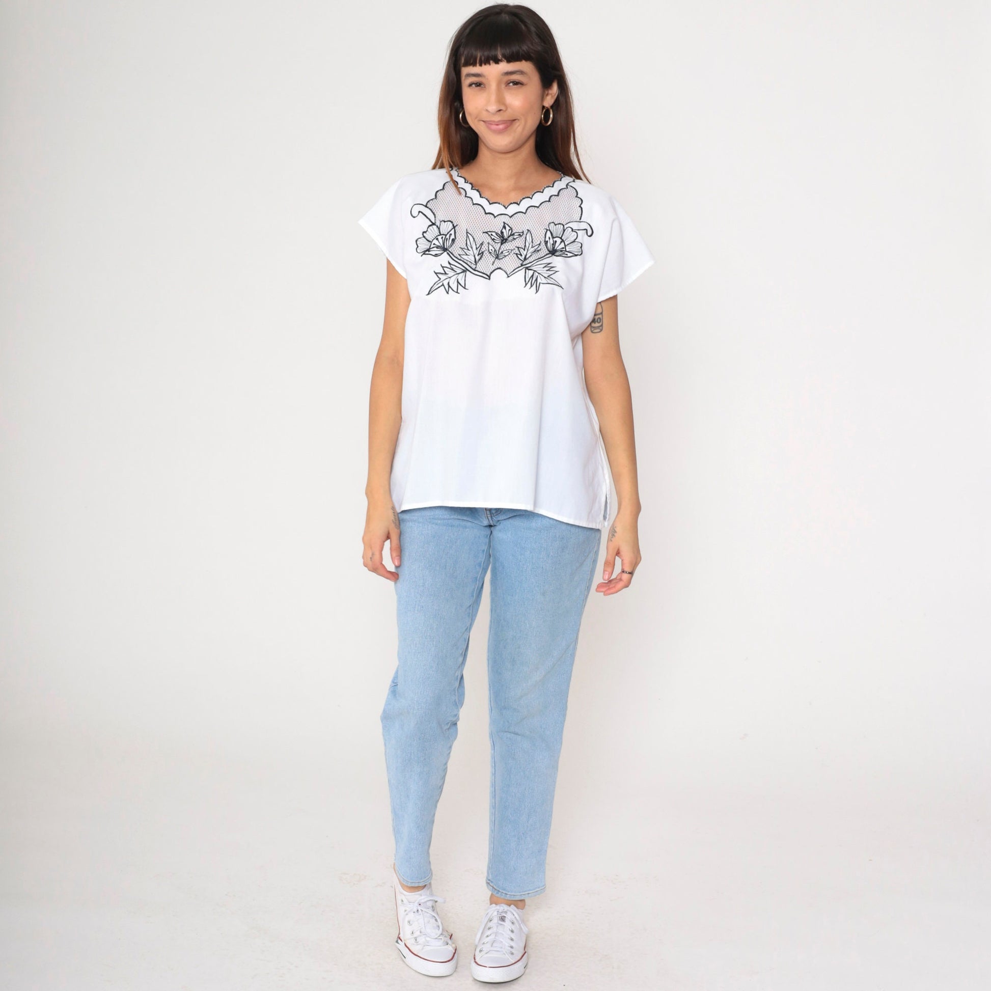 Y2K Black Floral Embroidered White Blouse Mesh Neckline Short Sleeve Large L