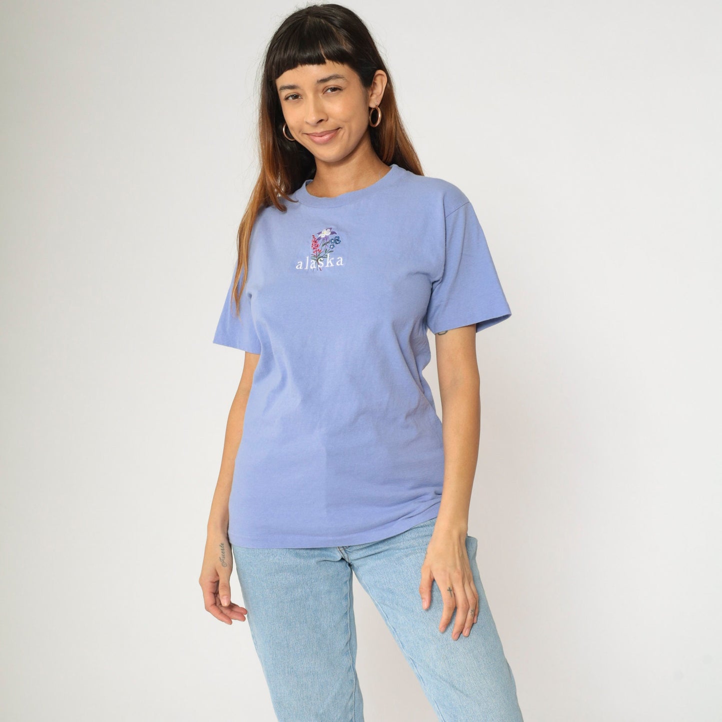 90s Alaska Floral Embroidered Periwinkle T-Shirt Cotton Graphic Tee XS