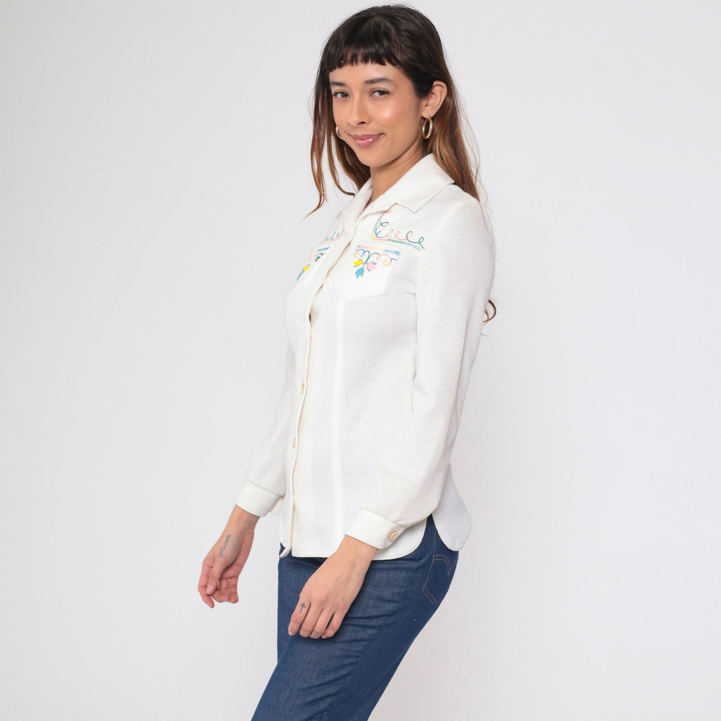 70s Floral Embroidered White Button-Up Blouse Long Sleeve Small