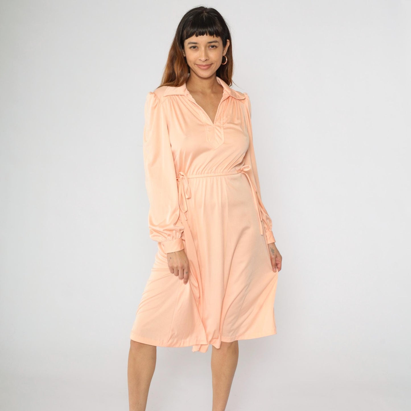 70s Peach Midi Dress Puff Sleeve Collared V-Neck High Waist Tie Side Medium