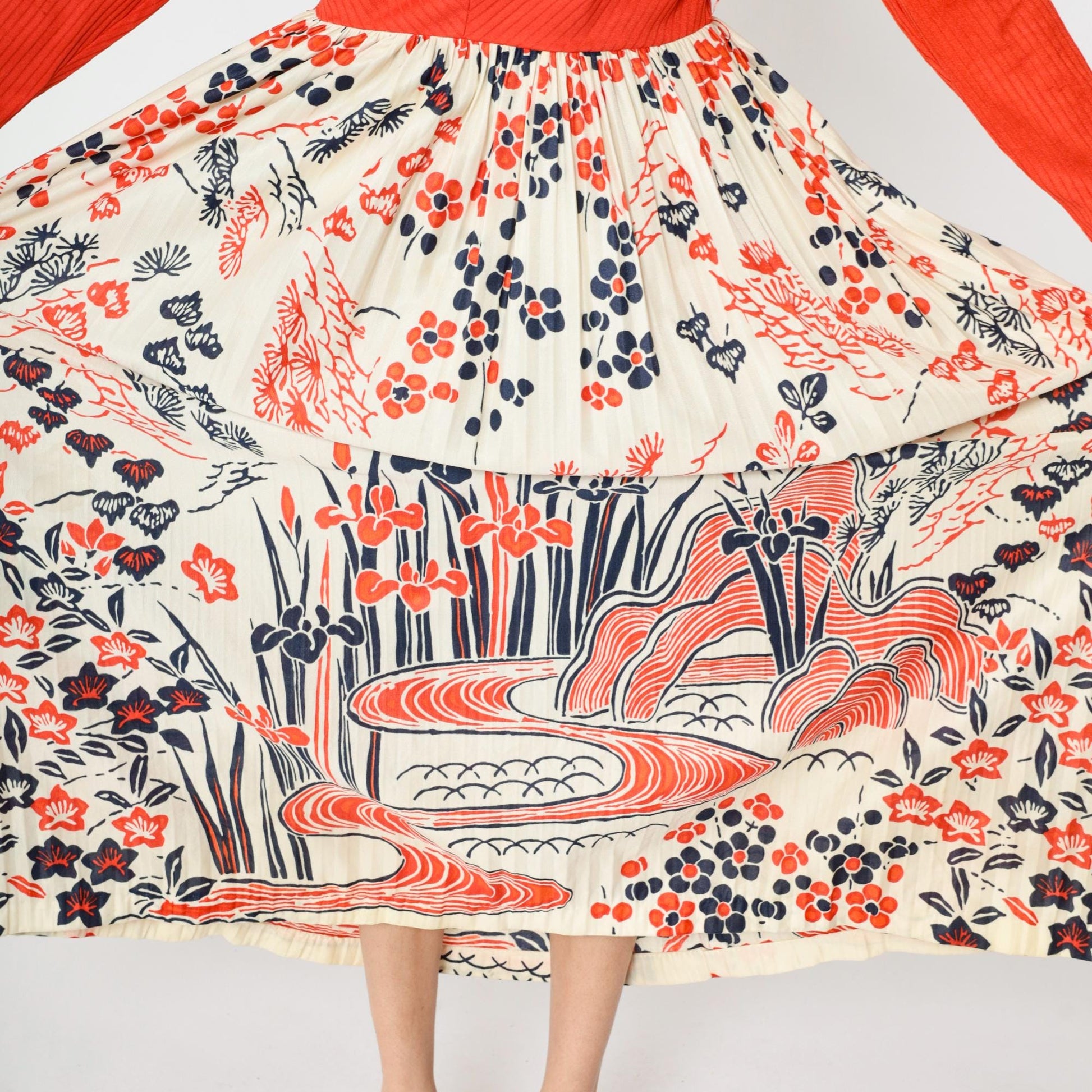 70s Red Floral Japanese Scenic Print Maxi Dress Long Sleeve Keyhole Neckline Large