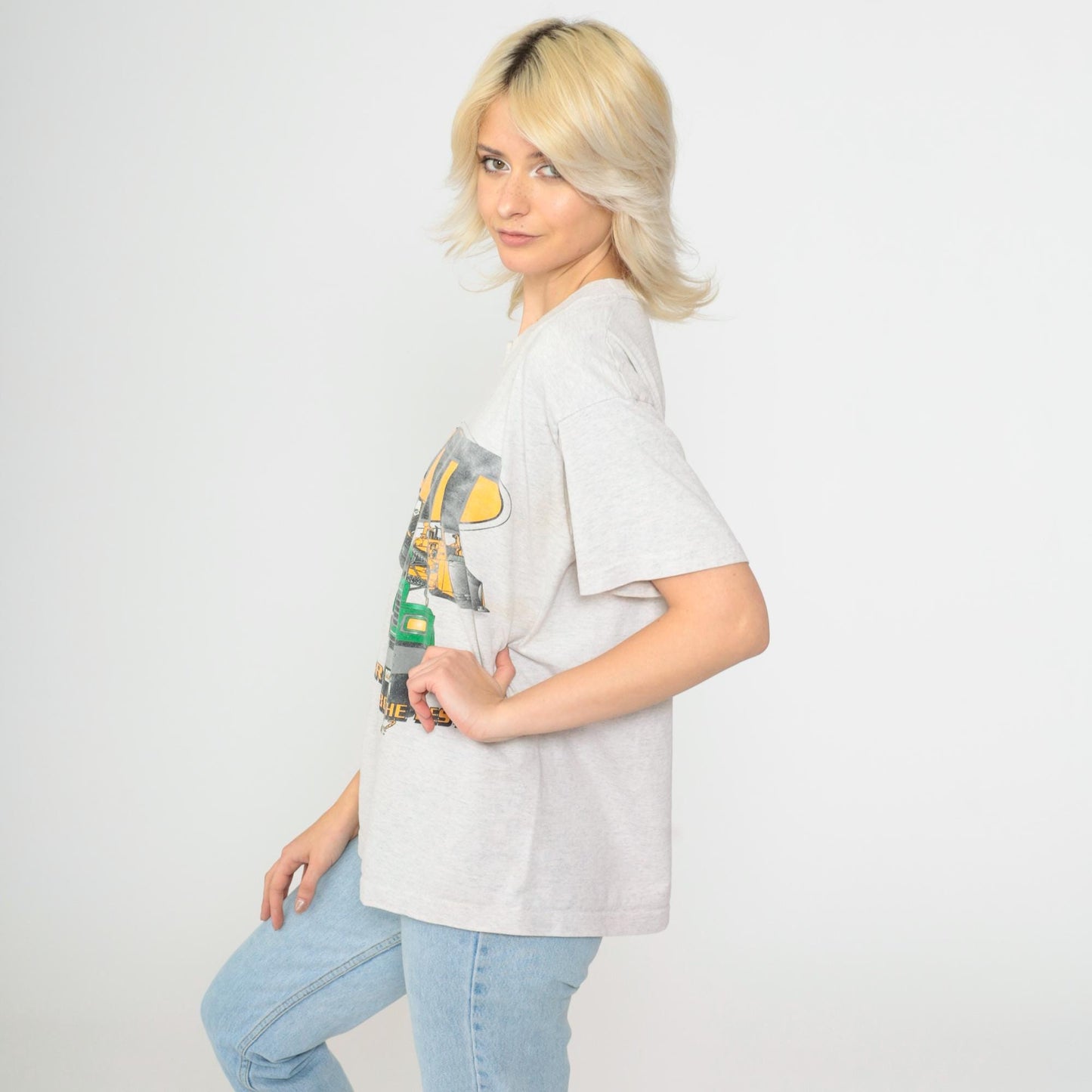 90s Veit Construction Mack Truck Graphic T-Shirt Medium