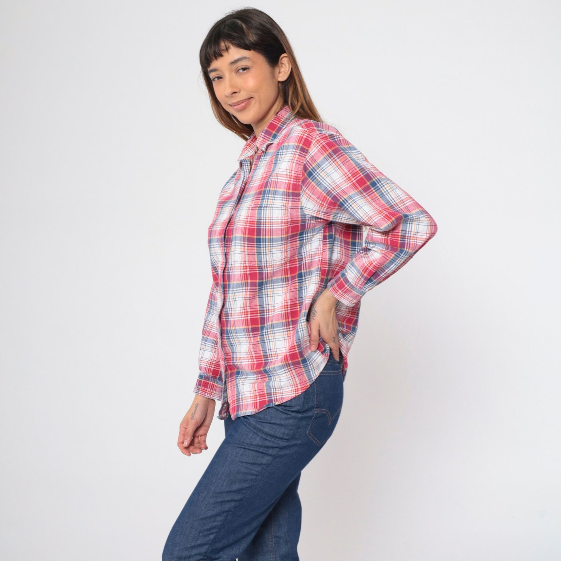90s Plaid Button Up Shirt Red White Blue Checkered Long Sleeve Medium