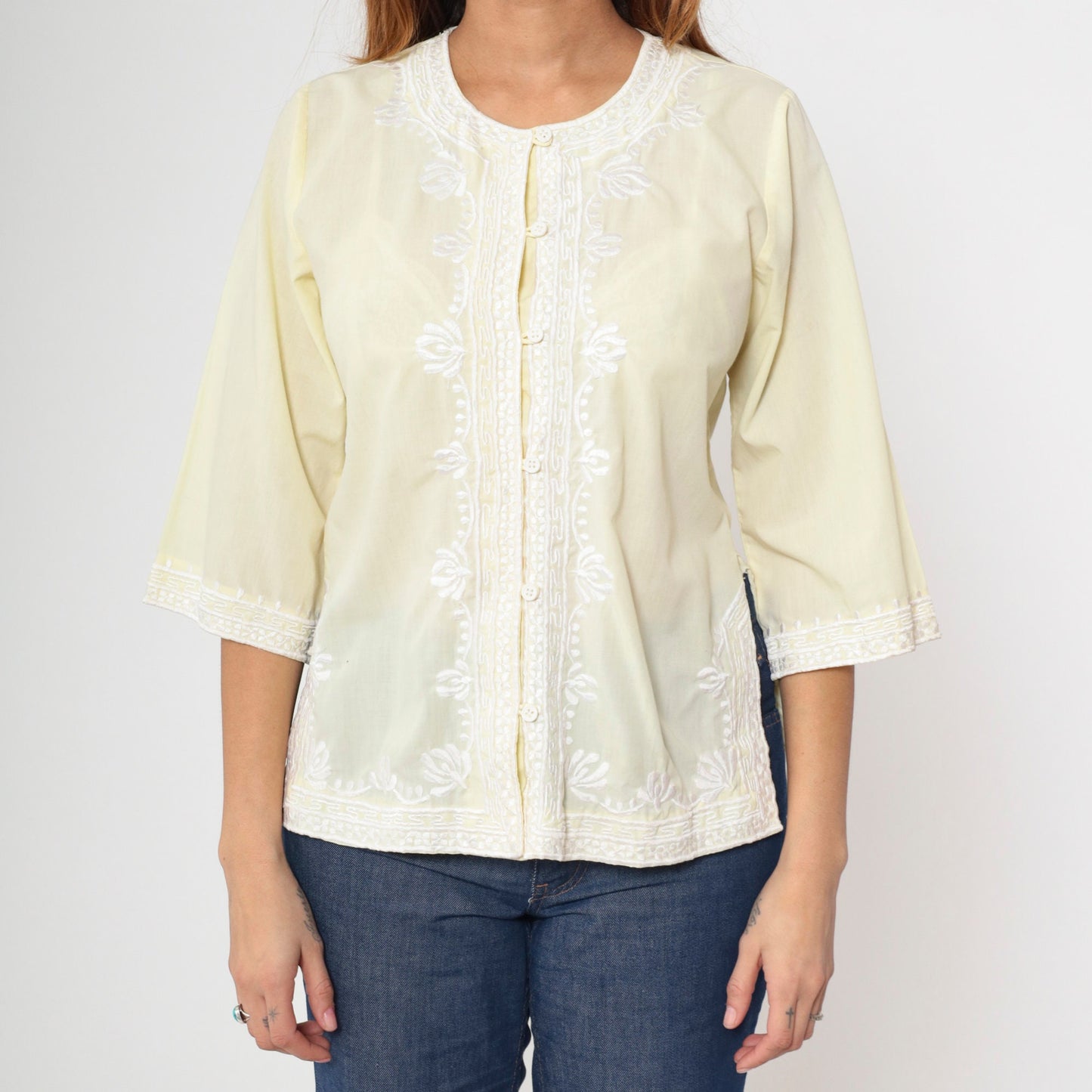 90s Yellow Floral Embroidered Button-Up Blouse 3/4 Sleeve Medium
