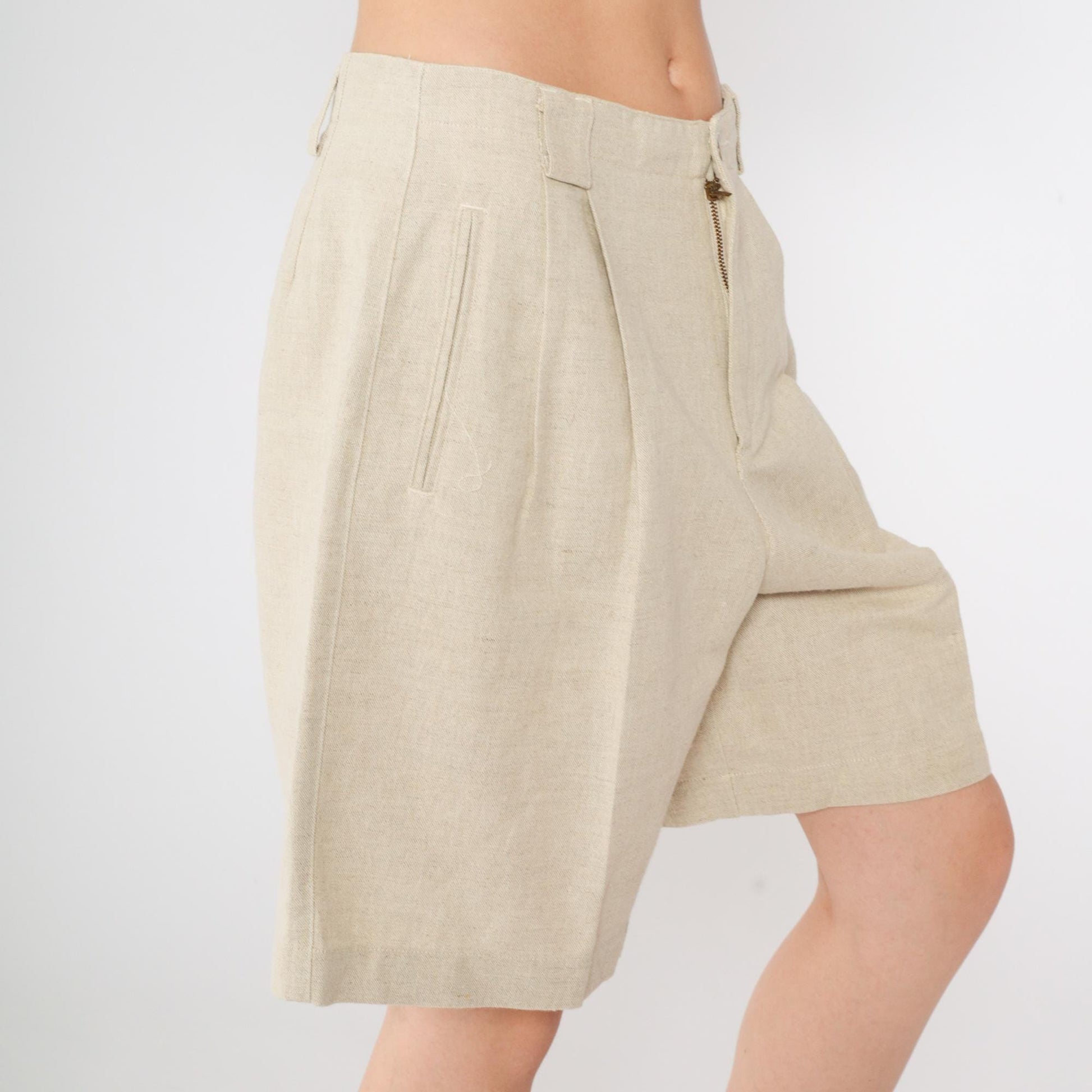 90s Liz Claiborne Pleated Shorts Beige Linen High Waist Medium