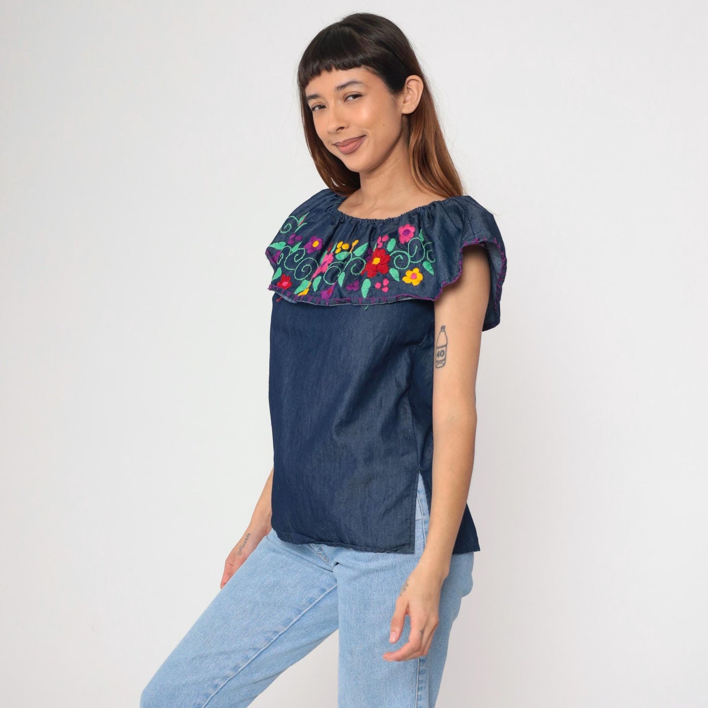 90s Mexican Chambray Blouse Embroidered Floral Elastic Neckline Tunic Medium