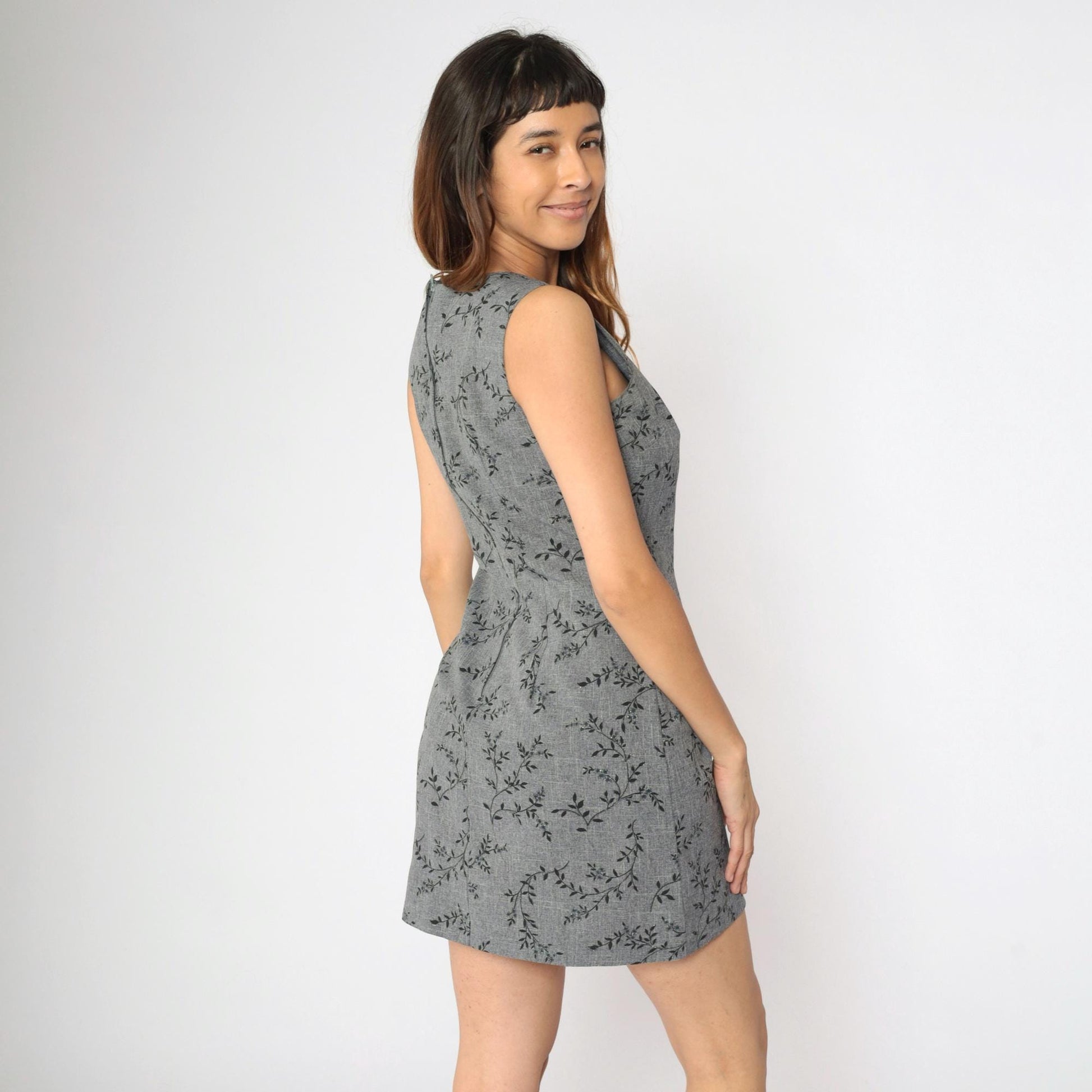 90s Grey Floral Glitter Mini Sheath Dress Sleeveless Round Neck Medium