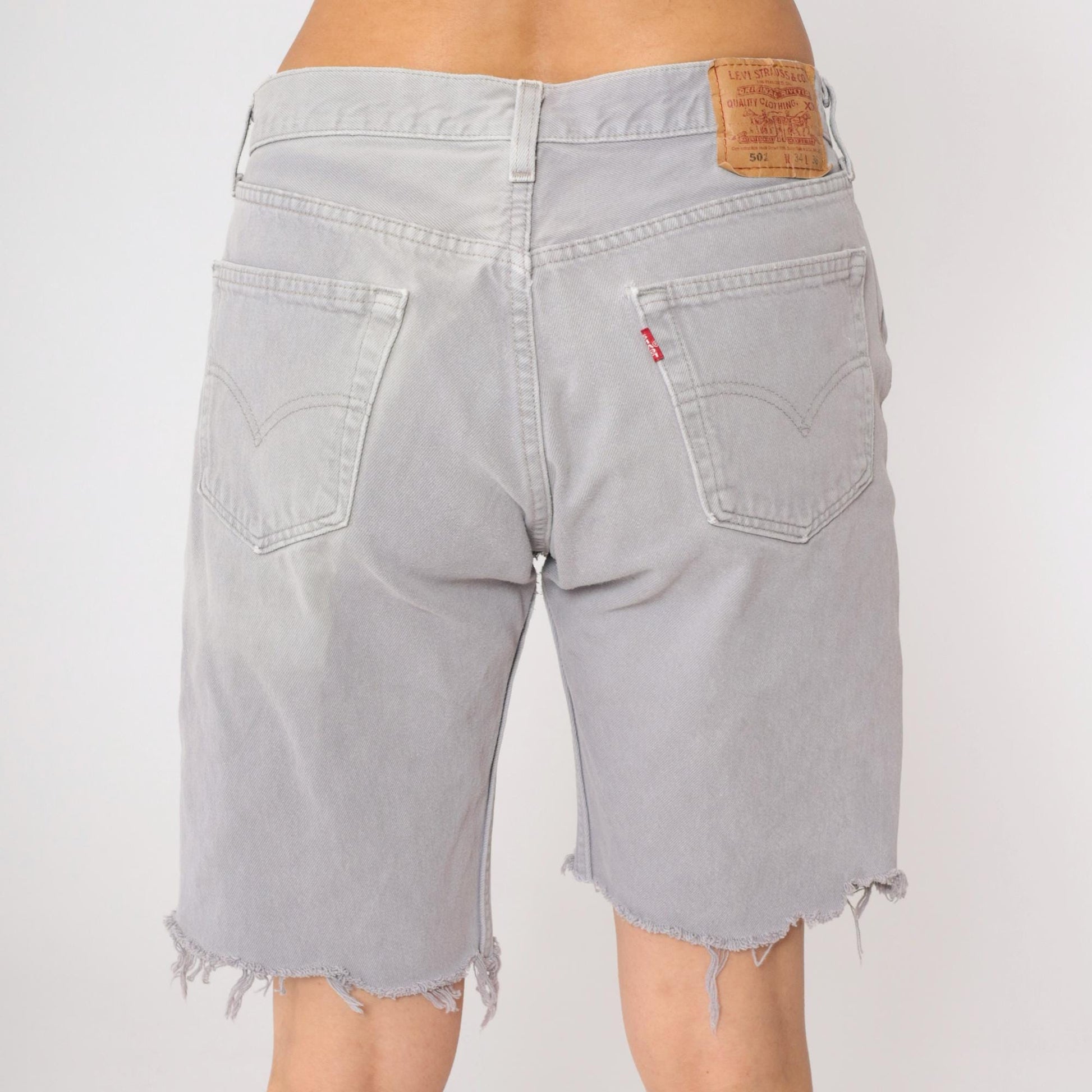 90s Levi's 501 Grey Denim Cut-Off Shorts Frayed Hem Medium 34