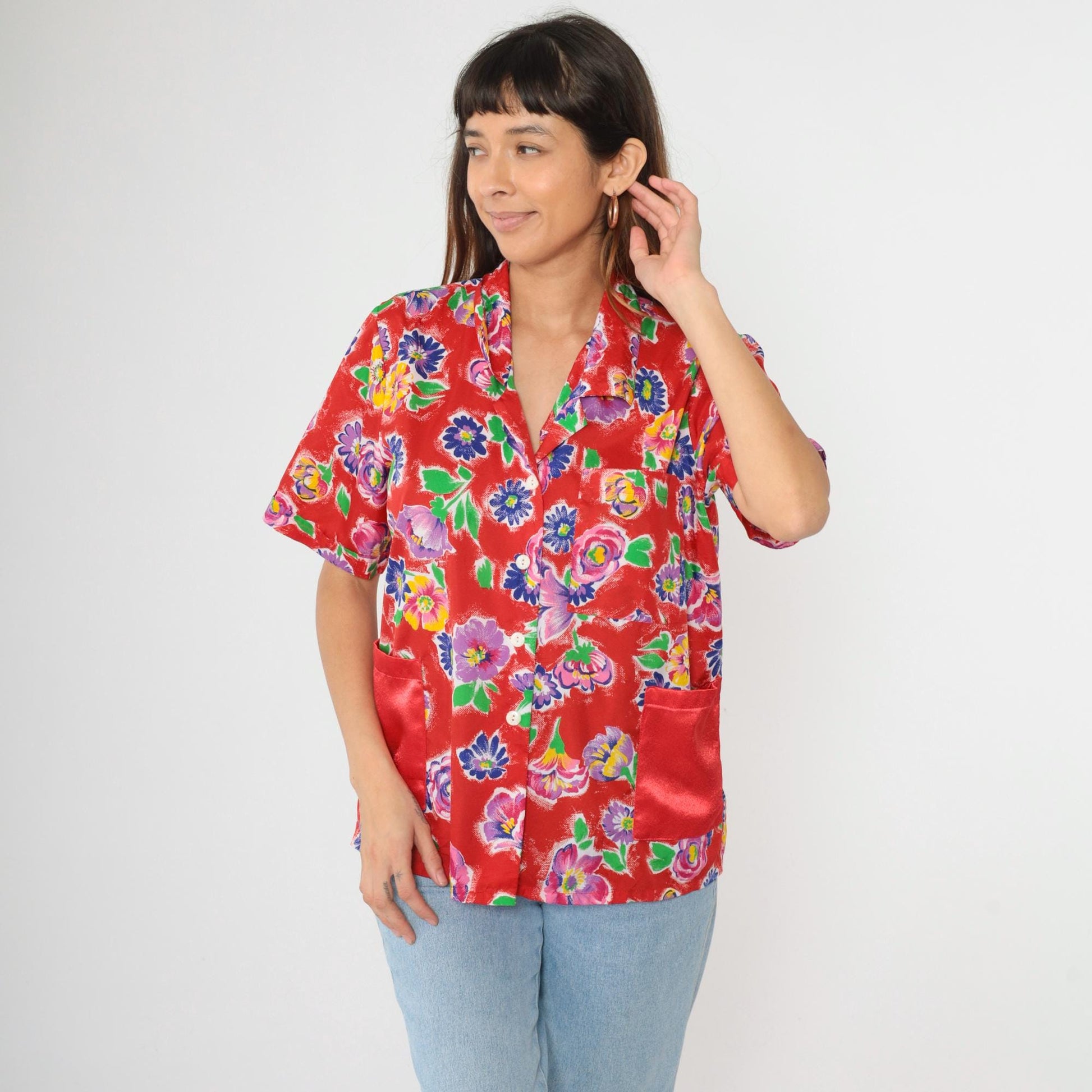 90s Red Floral Button-Up Blouse Satin Pockets Short Sleeve Medium