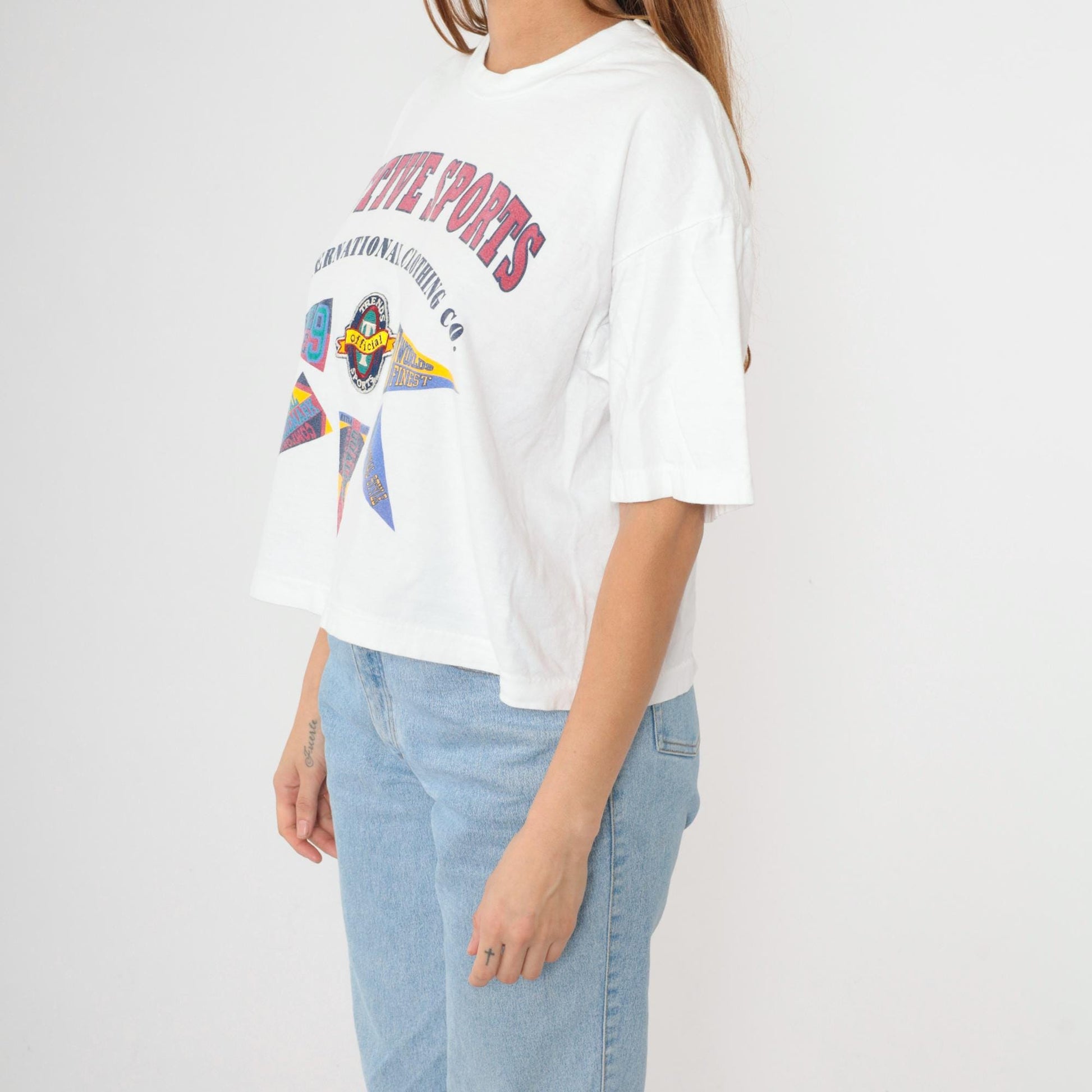 90s Active Sports International Pennant Graphic T-Shirt White Cotton Large