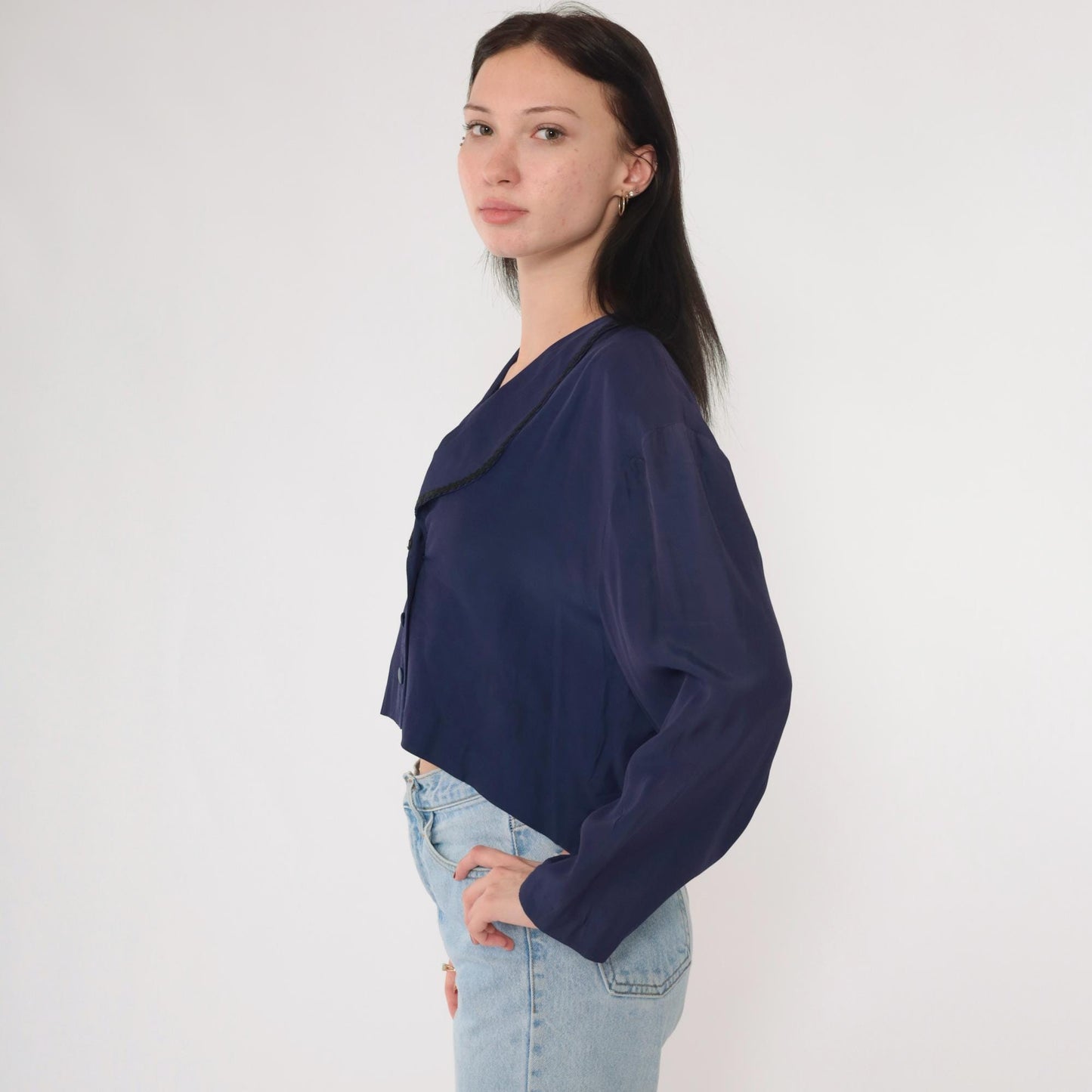80s Navy Cropped Button-Up Blouse Black Trim Collar Long Sleeve Large
