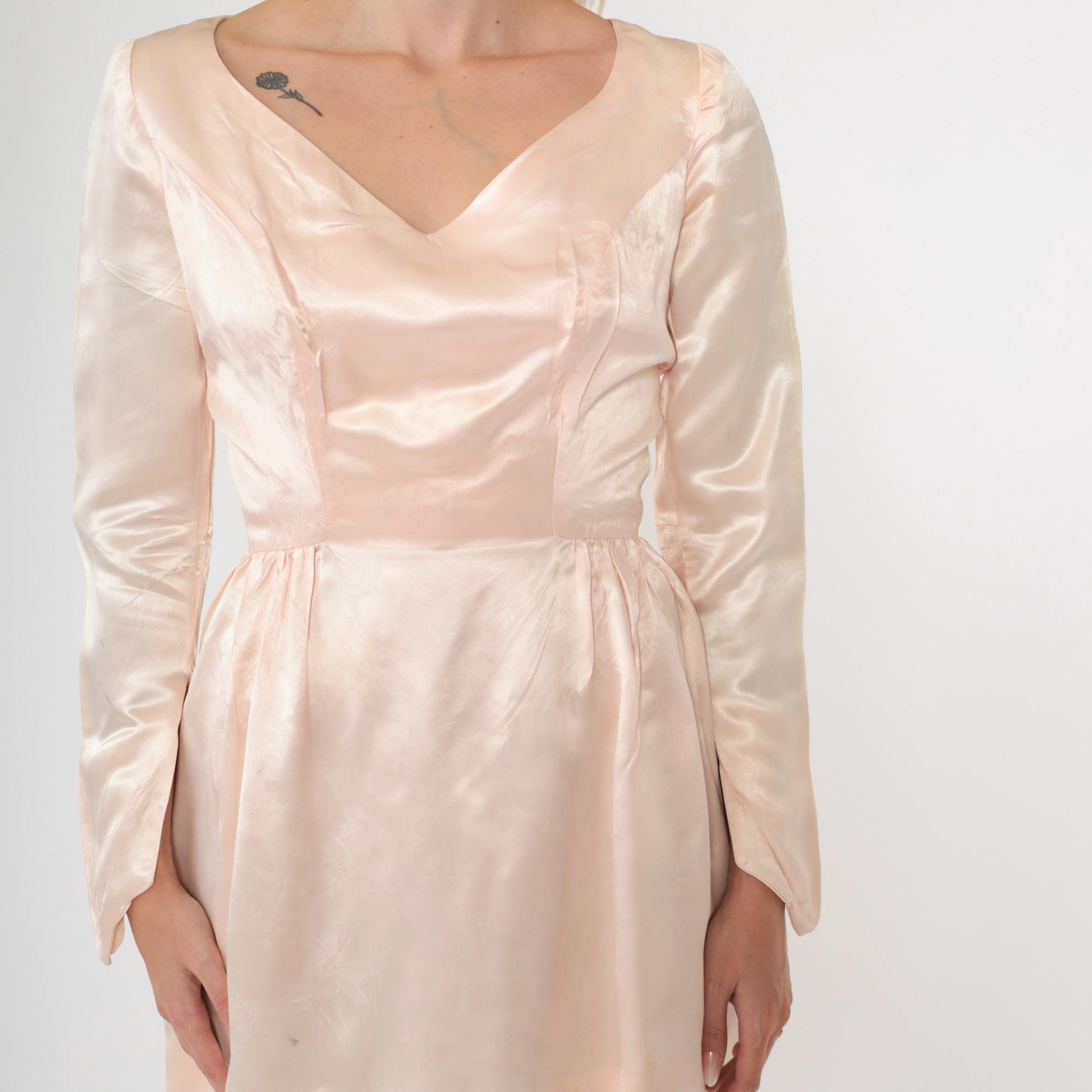 60s Baby Pink Silk Jacquard Floral Mini Dress Long Sleeve V Neck Extra Small