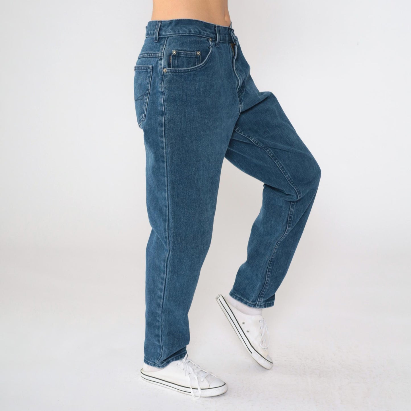 90s Chic Dark Wash High-Waisted Mom Jeans Tapered Medium