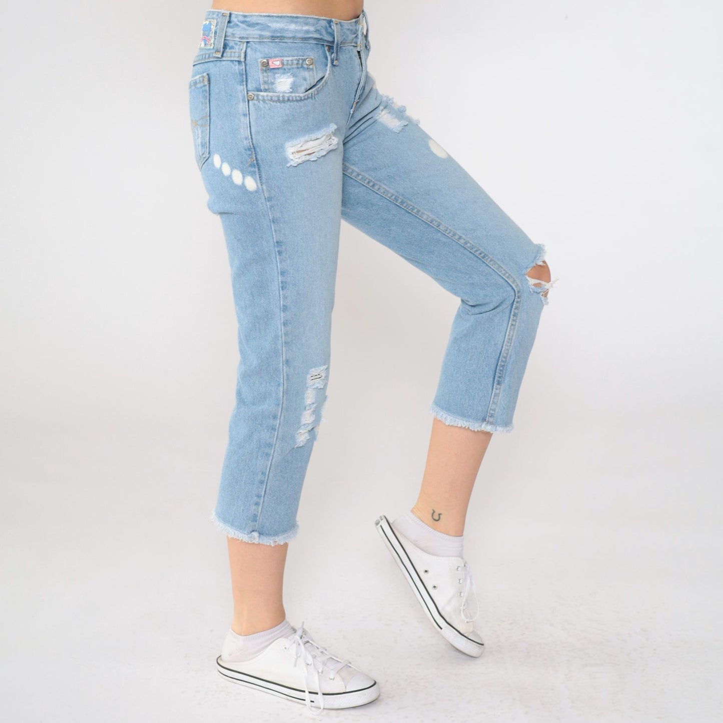 Y2K Mudd Distressed Capri Jeans Light Blue Bleach Splattered Mid Rise Size 3