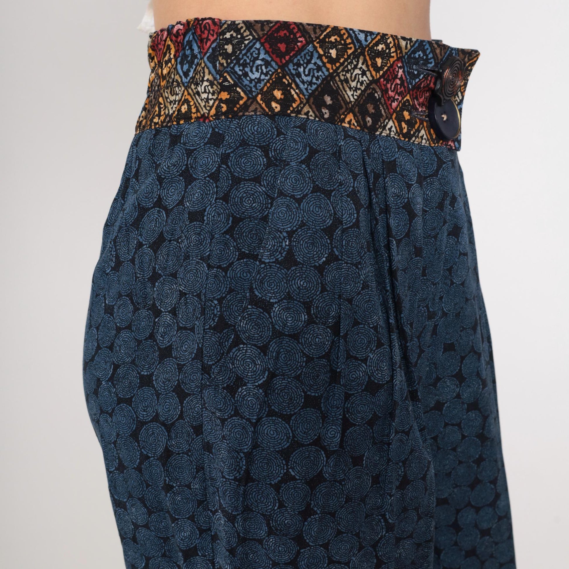 90s Geometric Print High-Waisted Tapered Trousers Blue Small 6