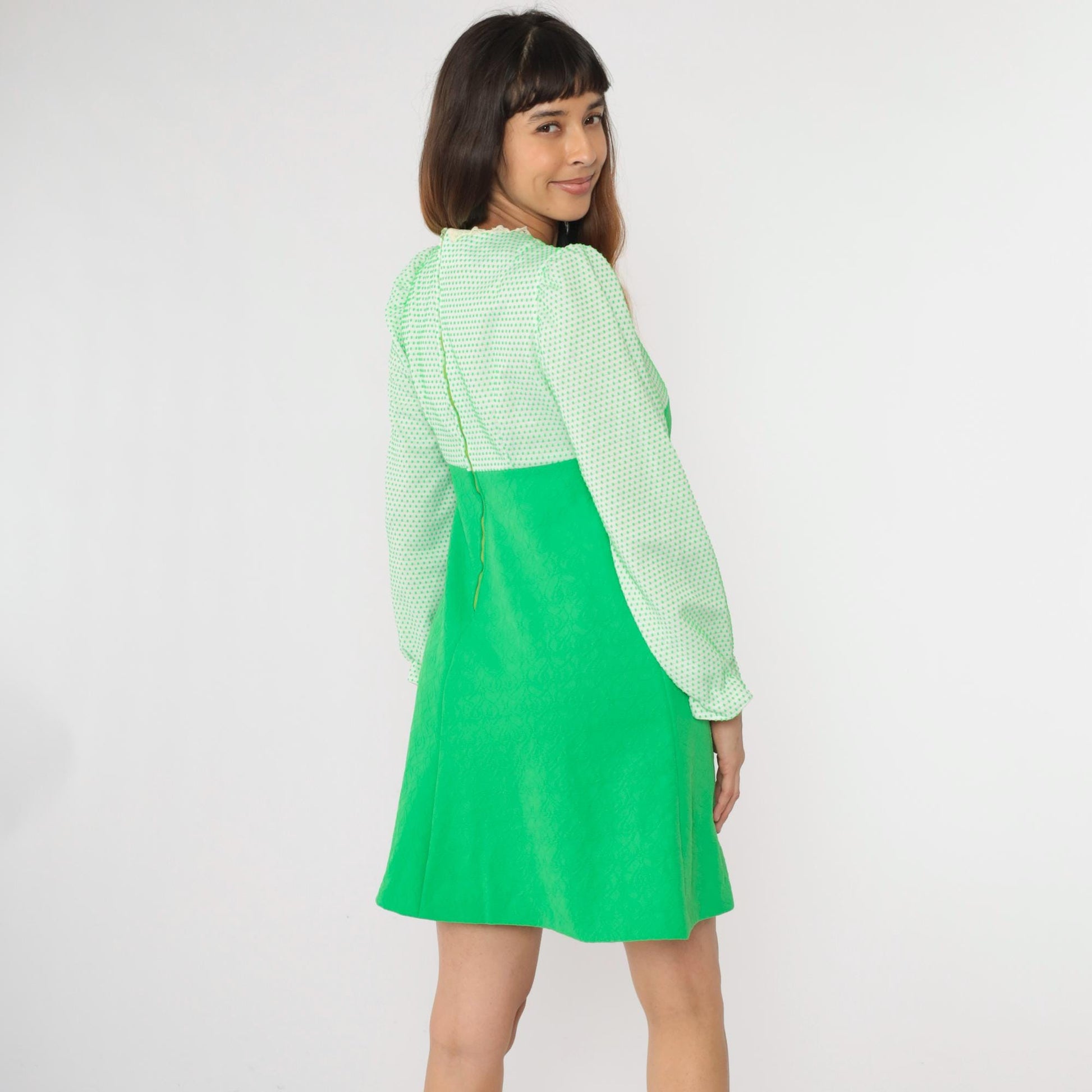 70s Bright Green Polka Dot Mini Dress Empire Waist Puff Sleeve Medium