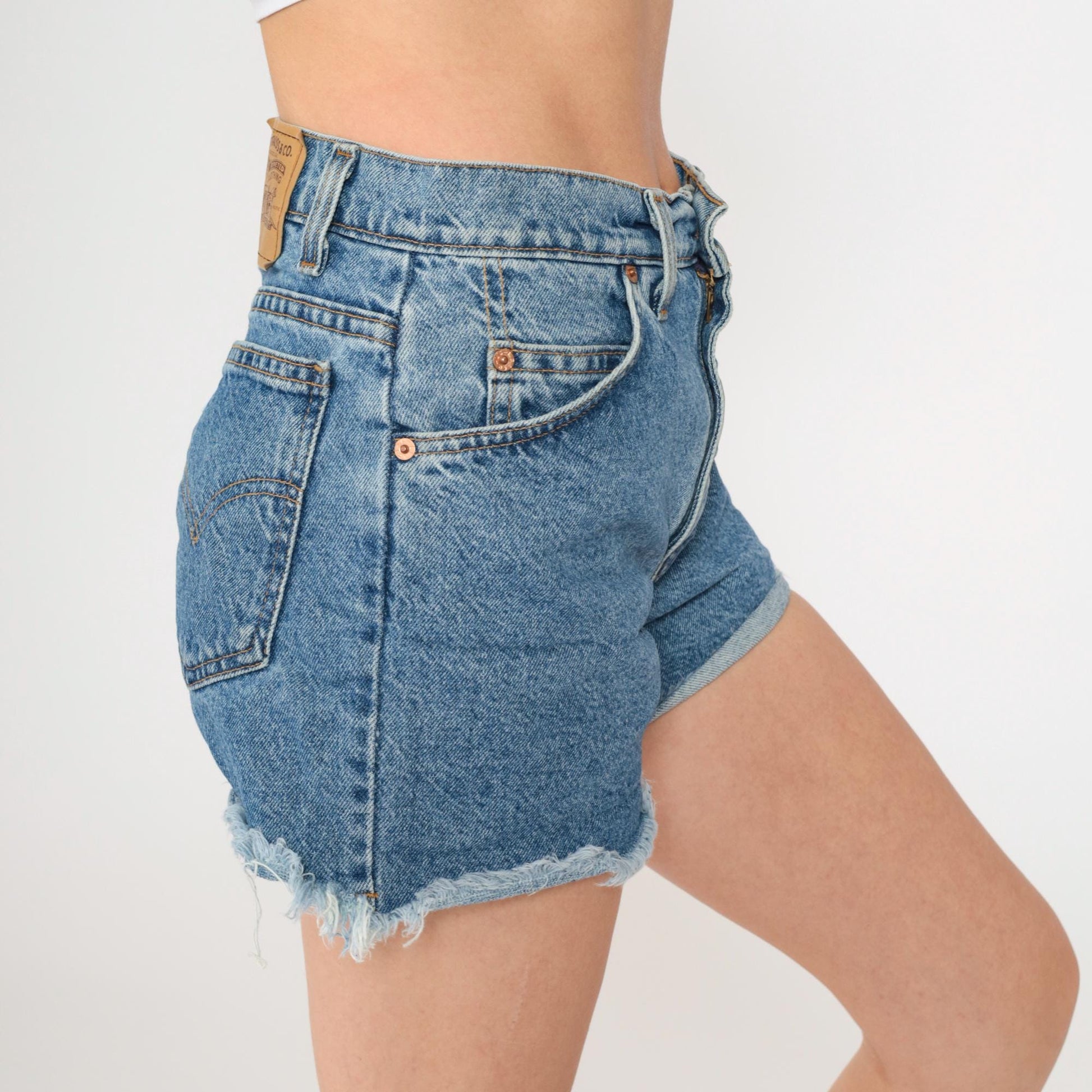 90s Levi's 910 Denim Cut-Off Shorts Blue Frayed Hem Small
