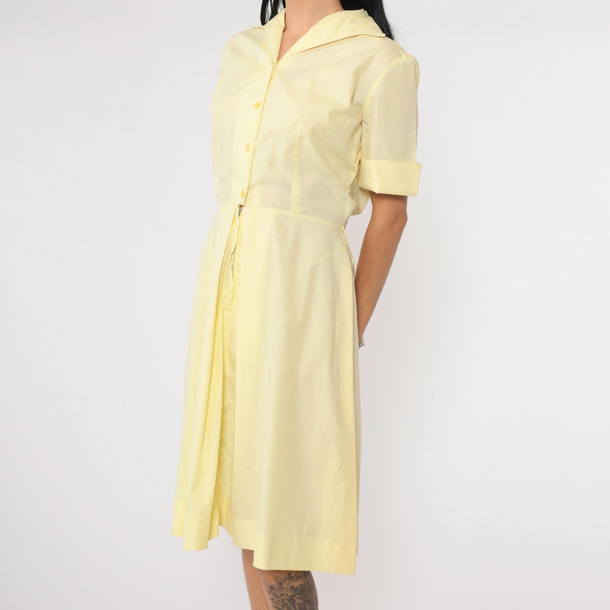 60s Light Yellow Button-Up Shirtdress Midi Collared High Waist Small